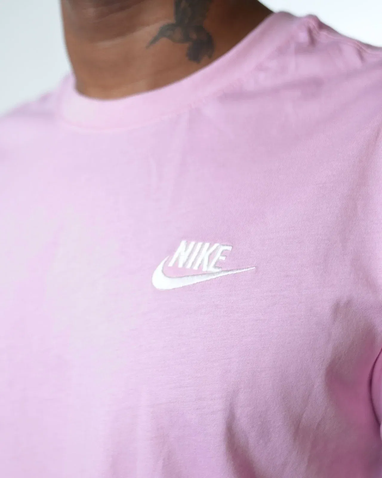 Nike Pink T-Shirt (M)
