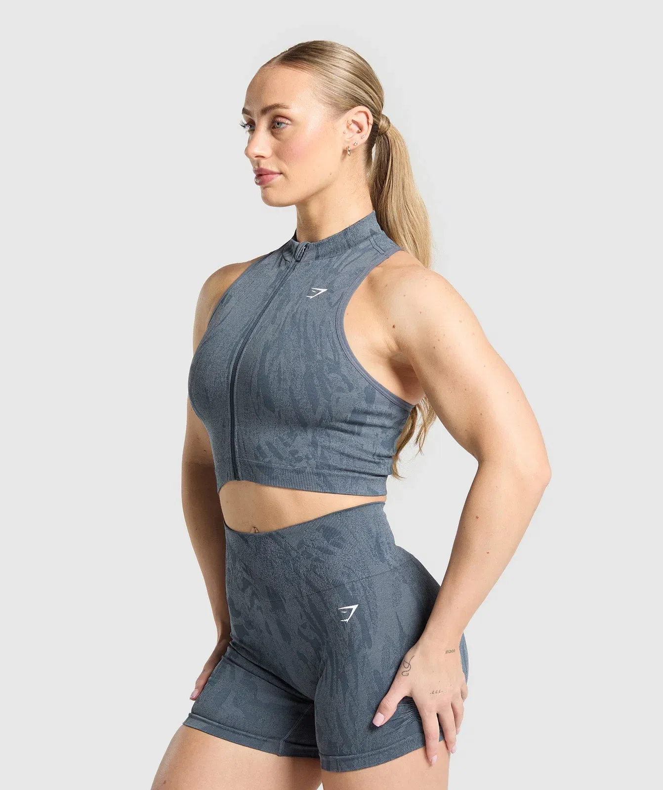 Gymshark Adapt Camo Seamless Zip Up Crop Top - Titanium Blue/Denim Grey