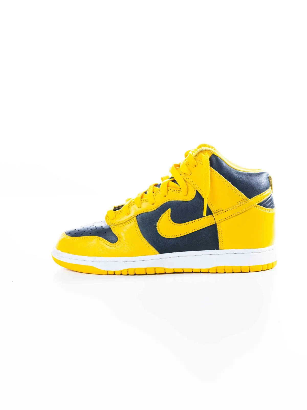Nike Dunk High Black Varsity Maize (UK 6.5)