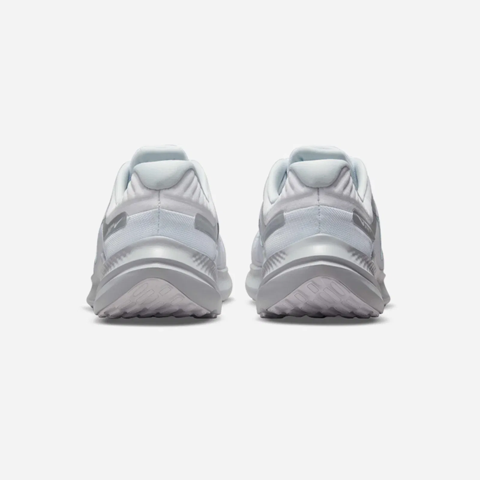 Nike Quest 5 Sail Black Coconut Milk White WMNS