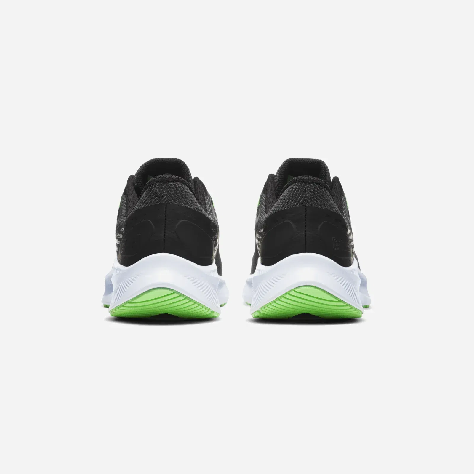 Nike Quest 3 Shield Black Obsidian Mist