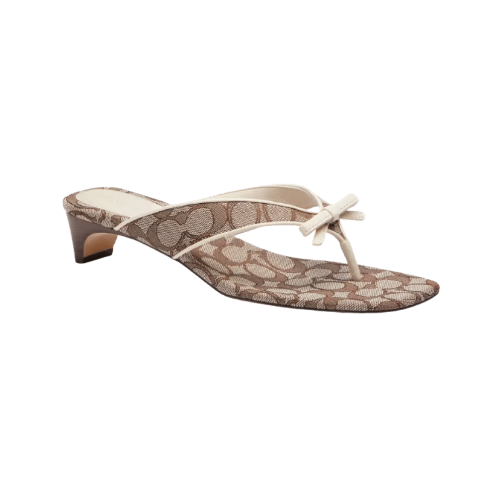 Coach Bow Thong Kitten In Signature Jacquard Chalk