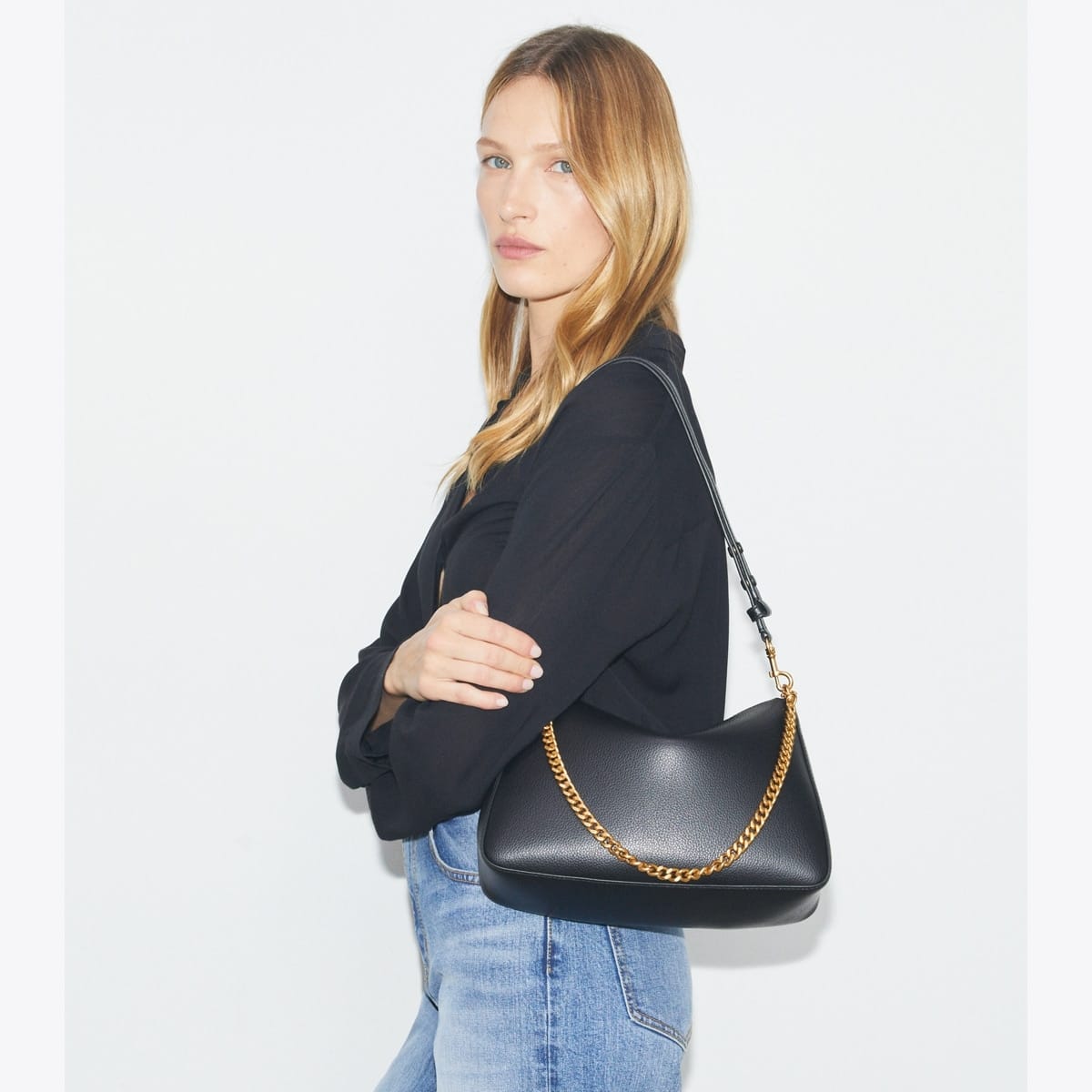 Perry Shoulder Bag