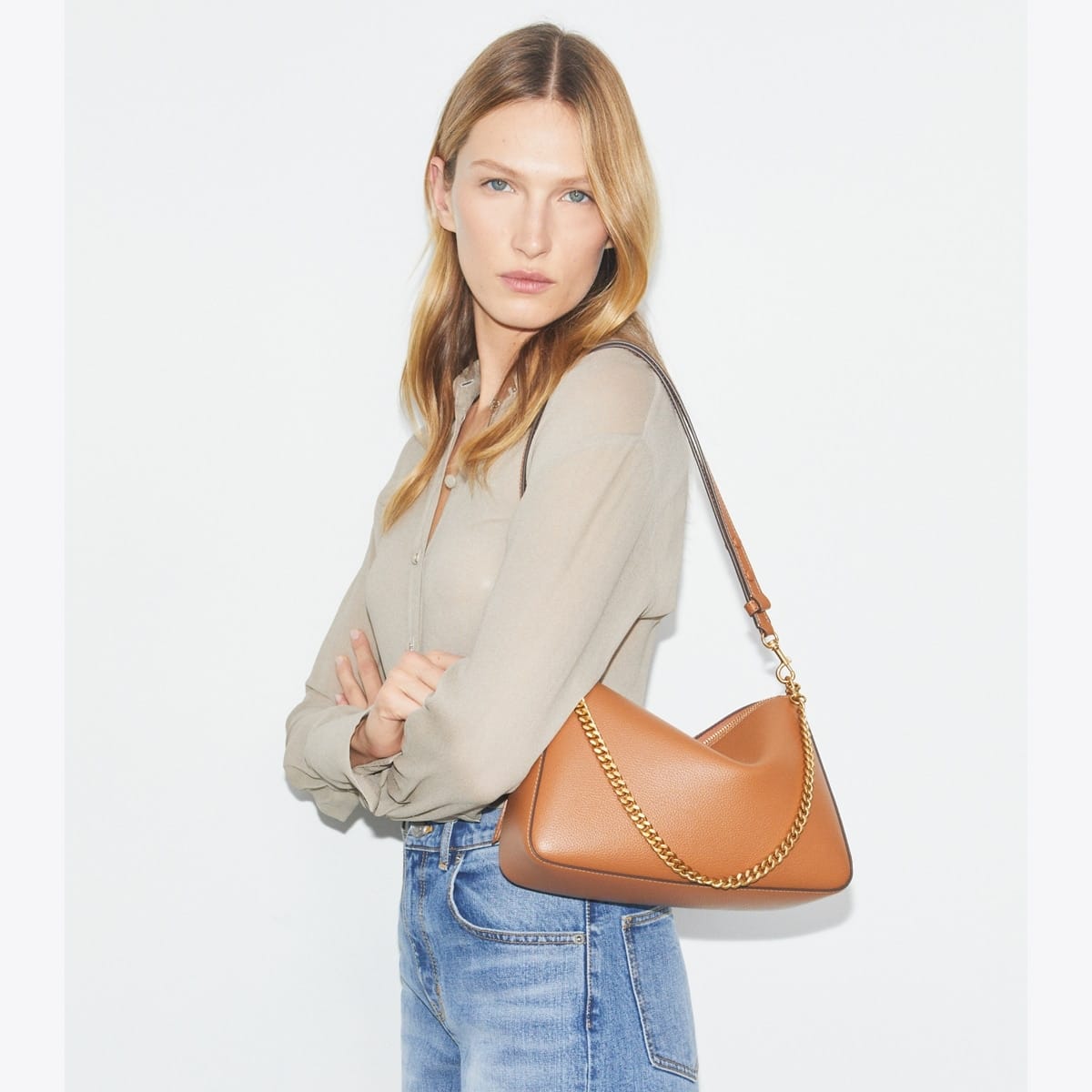 Perry Shoulder Bag