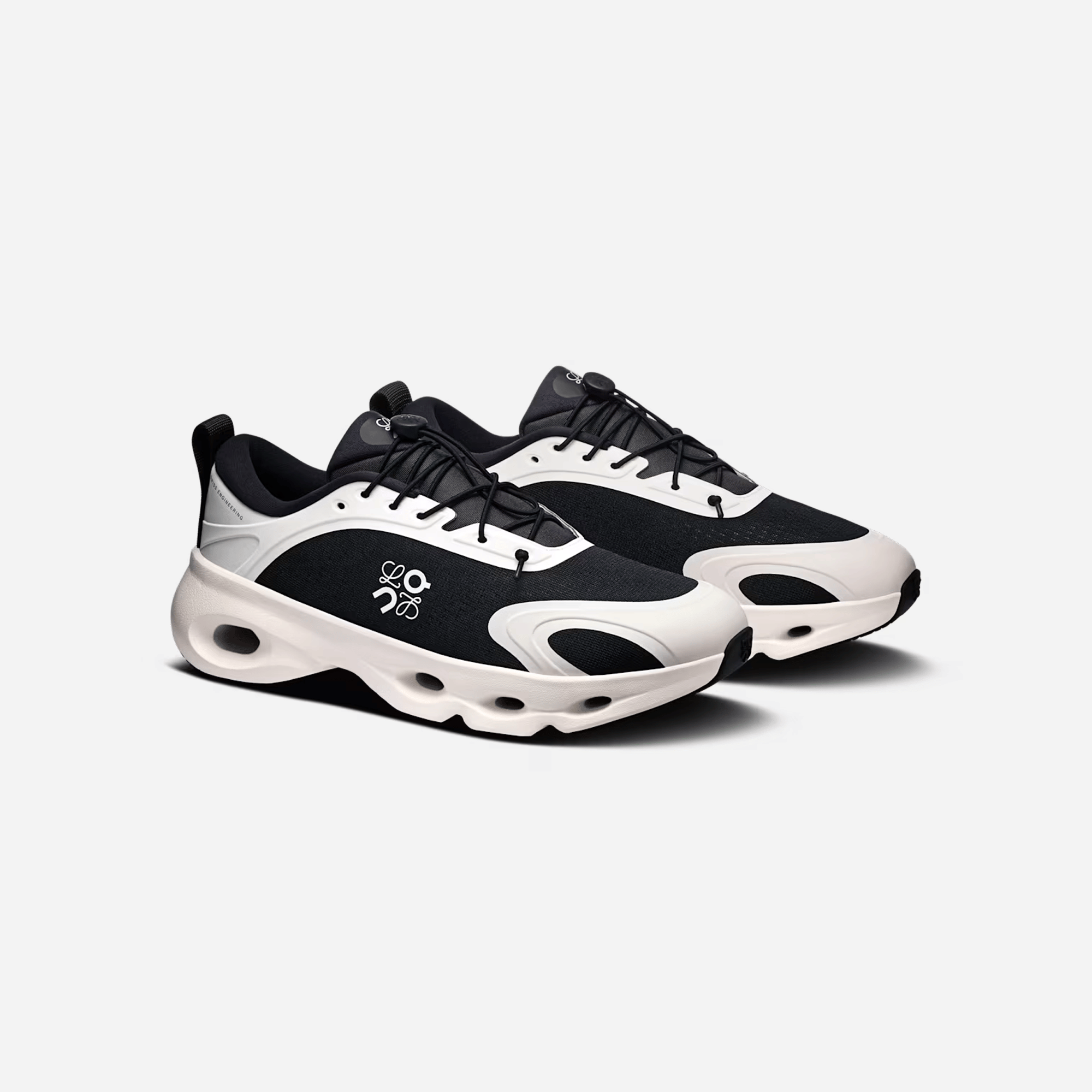 ON Running Cloudsolo LOEWE Black Eggshell WMNS