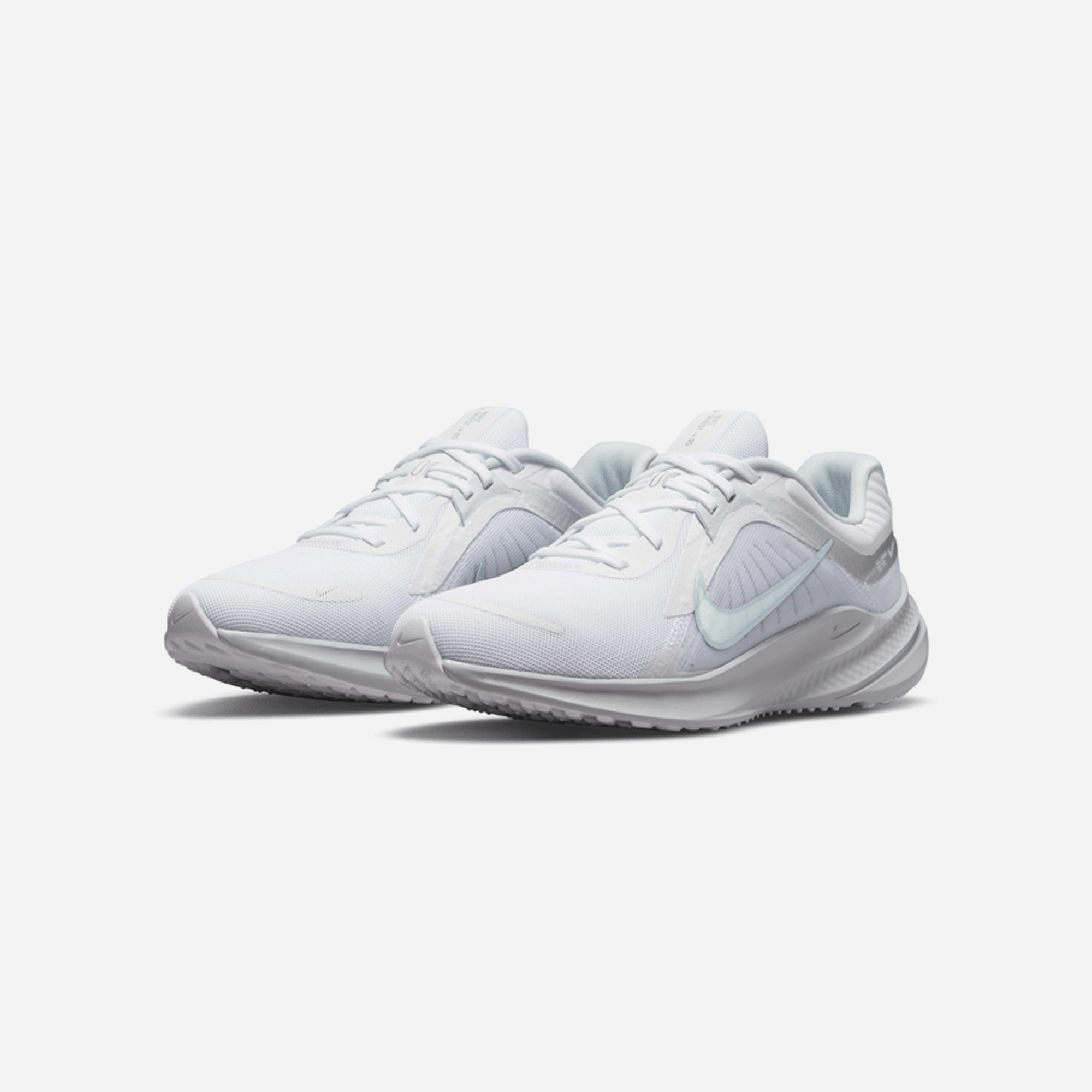 Nike Quest 5 Sail Black Coconut Milk White WMNS