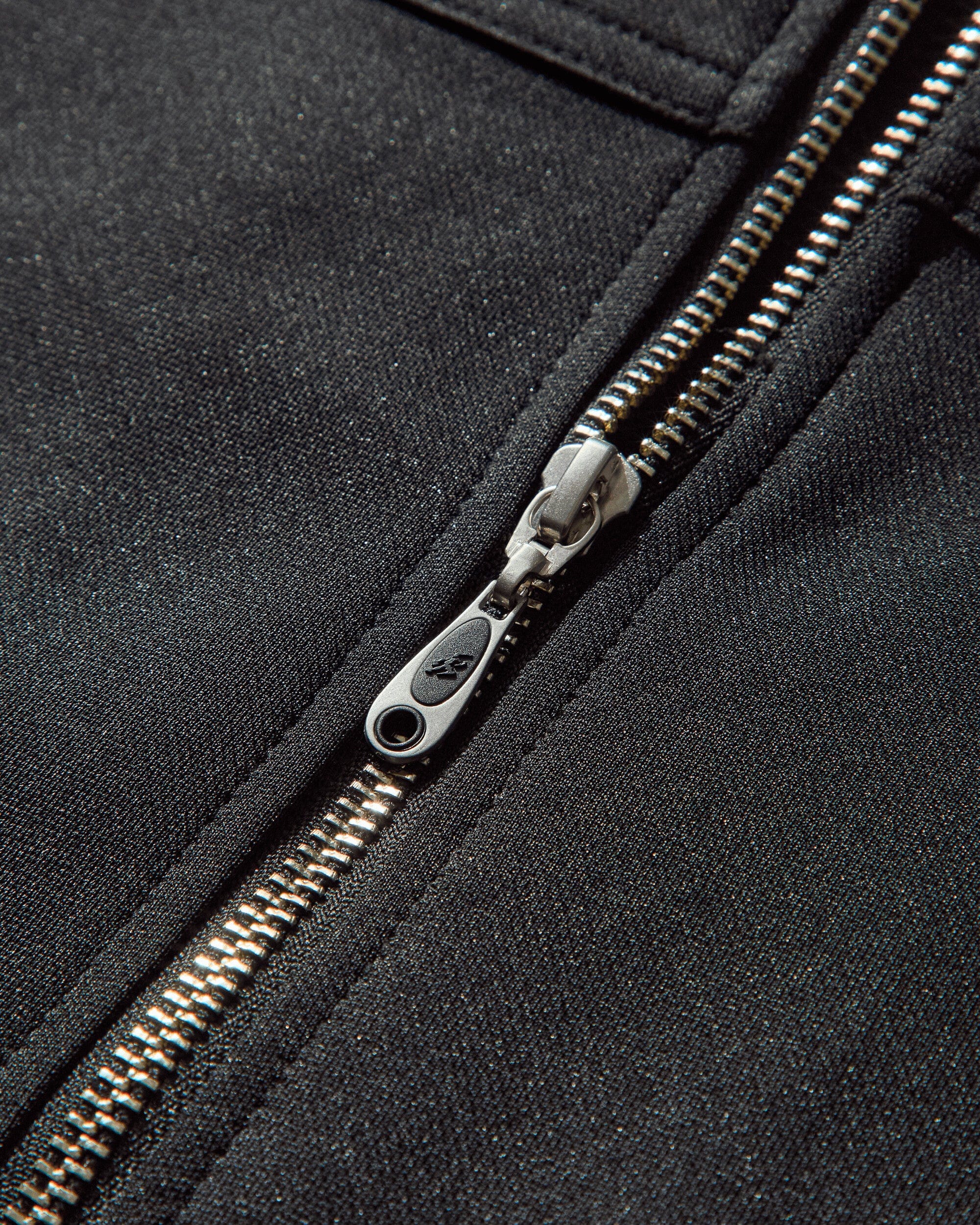 ASICS Novalis Styrax Track Jacket Anthracite
