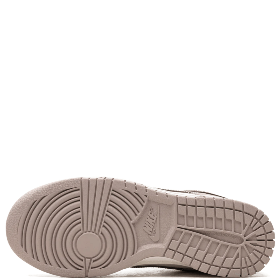 NIKE DUNK LOW DIFFUSED TAUPE PLUM ECLIPSE (W)