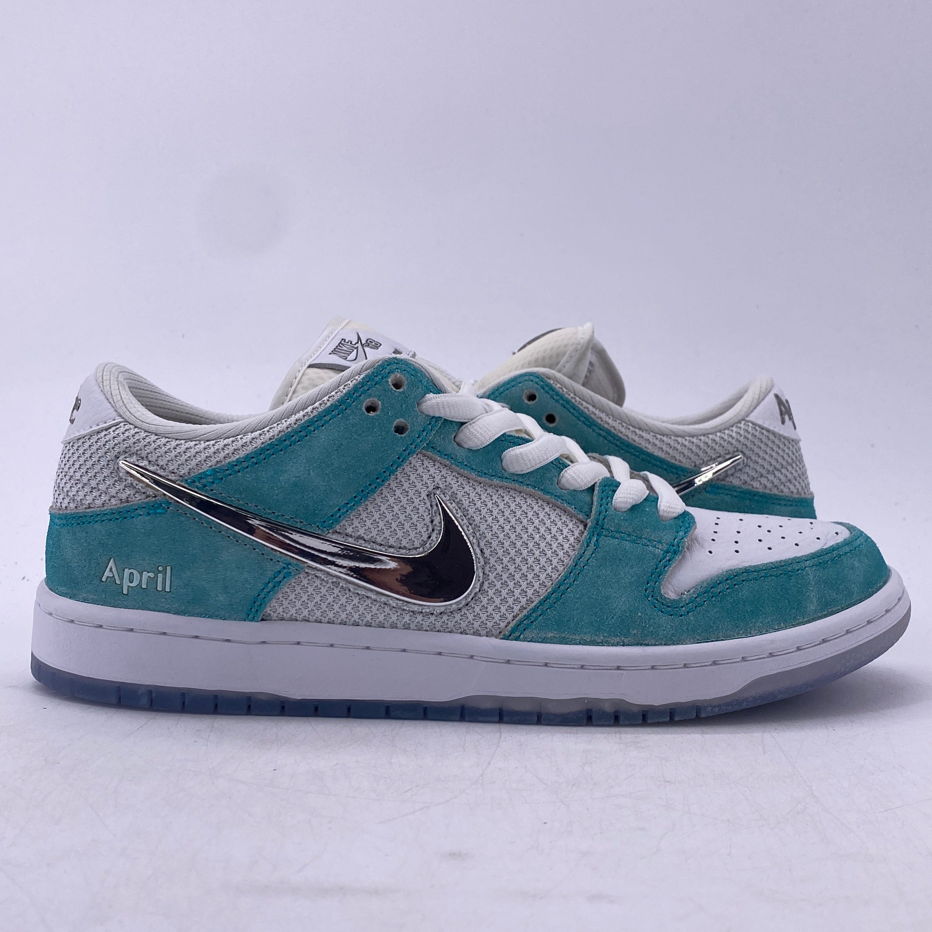 Nike SB Dunk Low "April" 2023 New Size 9