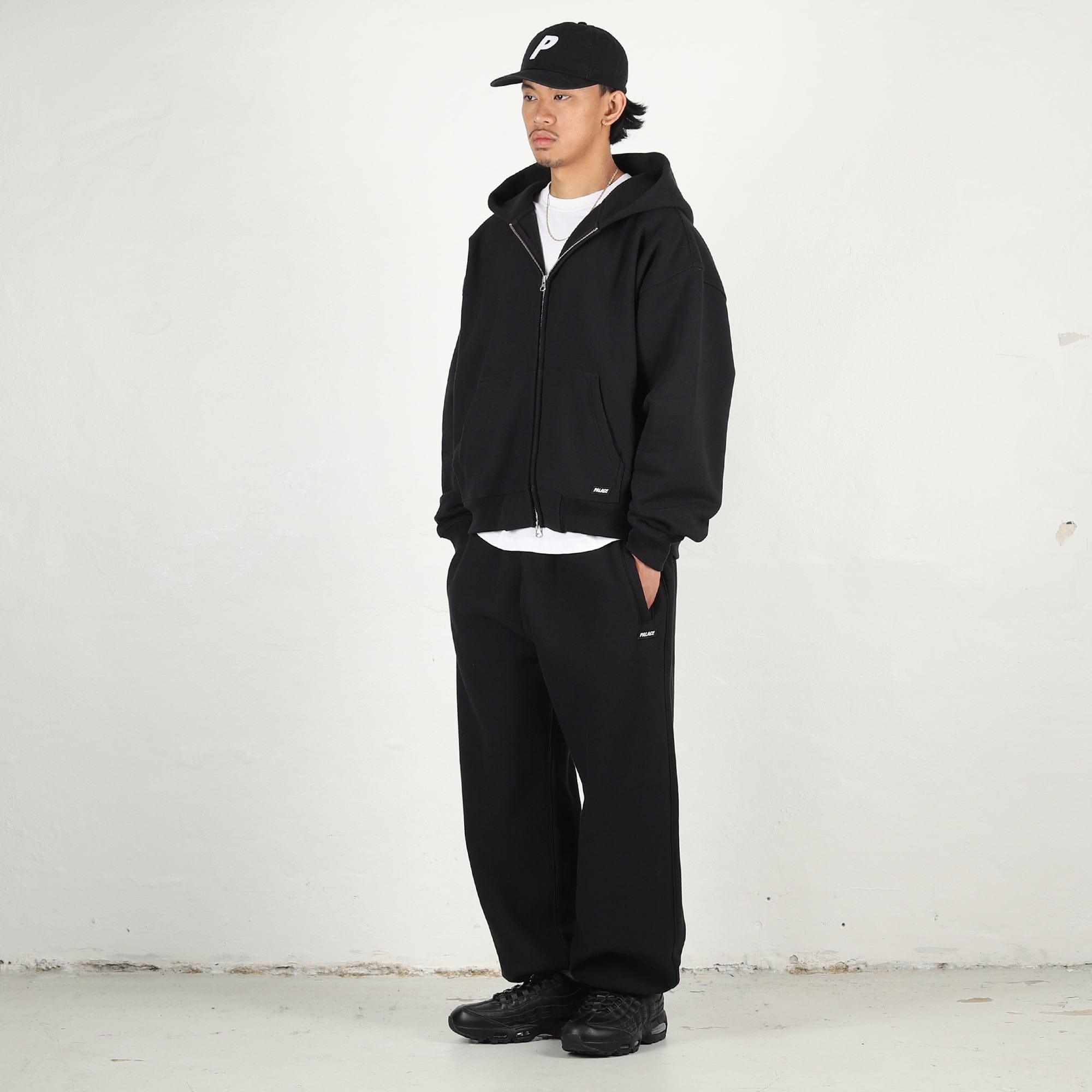 Palace Unisex Jogger - Black