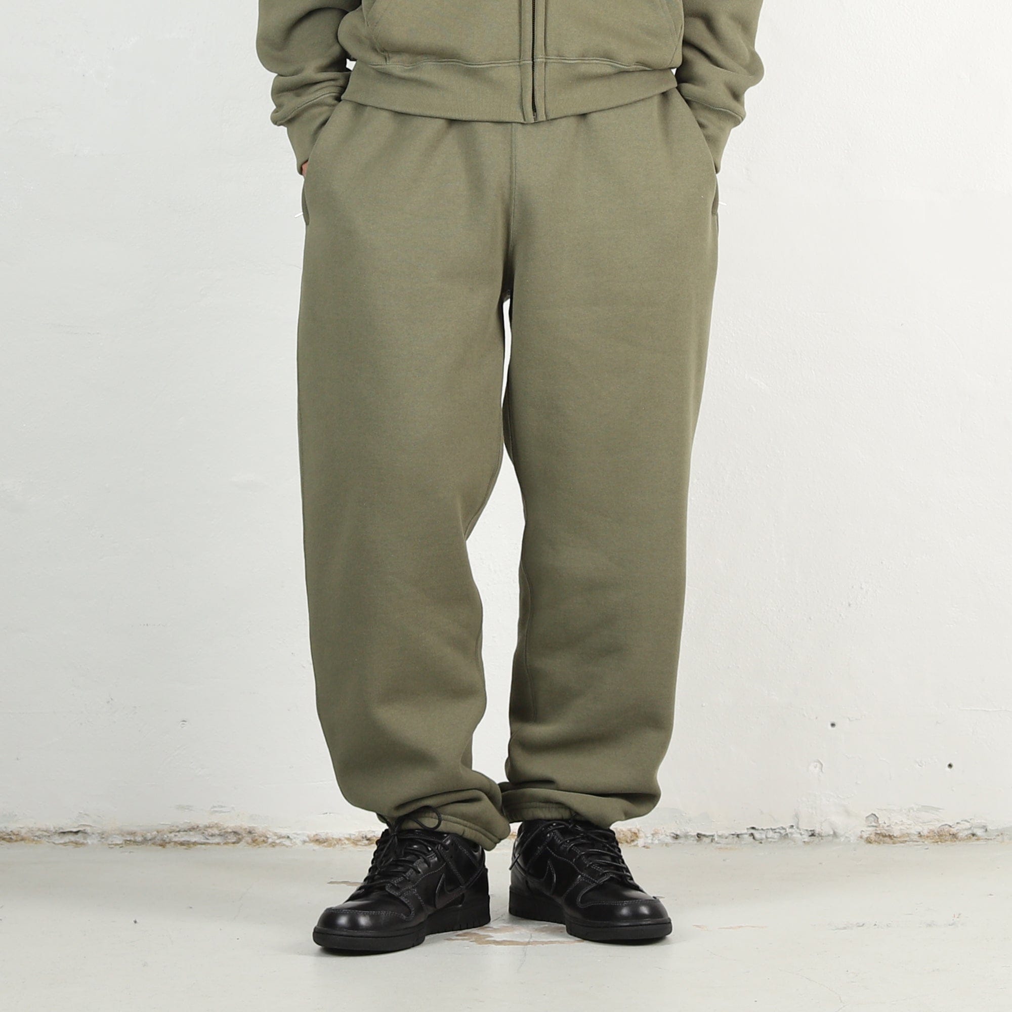 Cease C-Seam Sweatpant - Olive