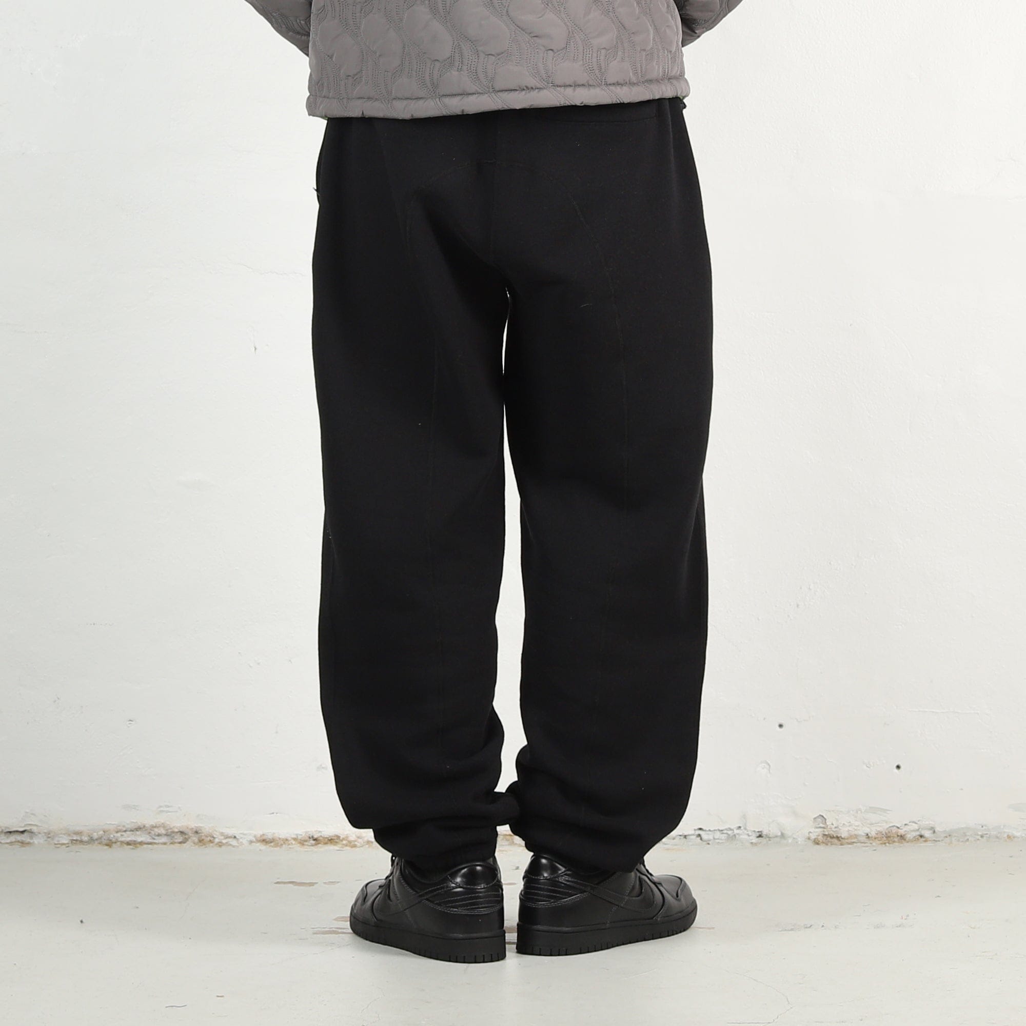 Cease C-Seam Sweatpant - Black