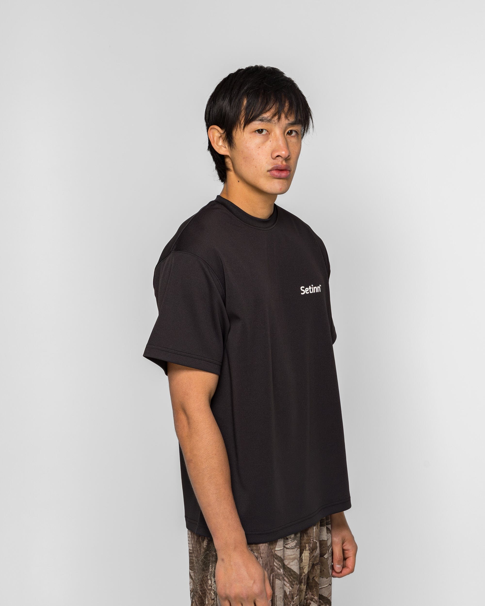 Setinn One Point Script Shirt - Black