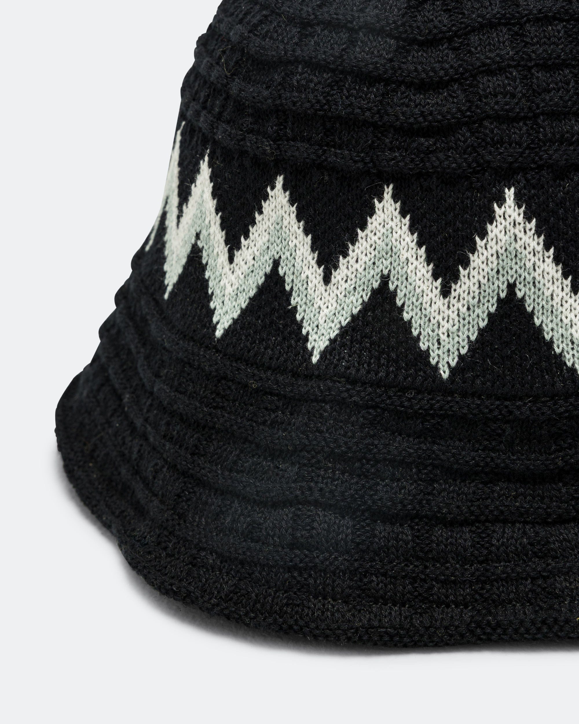 Found Feather Waffle Tulip Hat - Black
