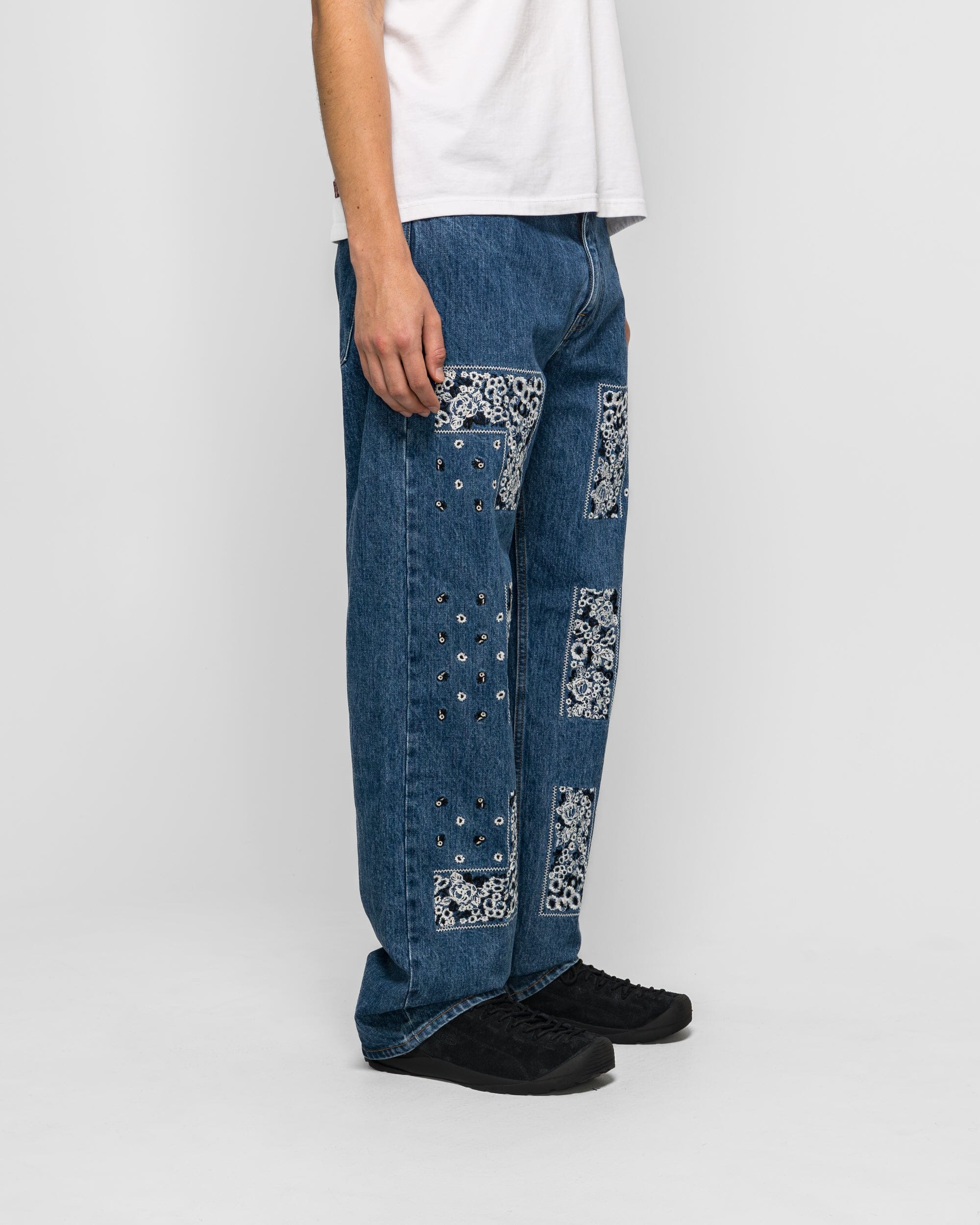 NOMARHYTHM TEXTILE Bandana Embroidery Denim Pants - Indigo/White