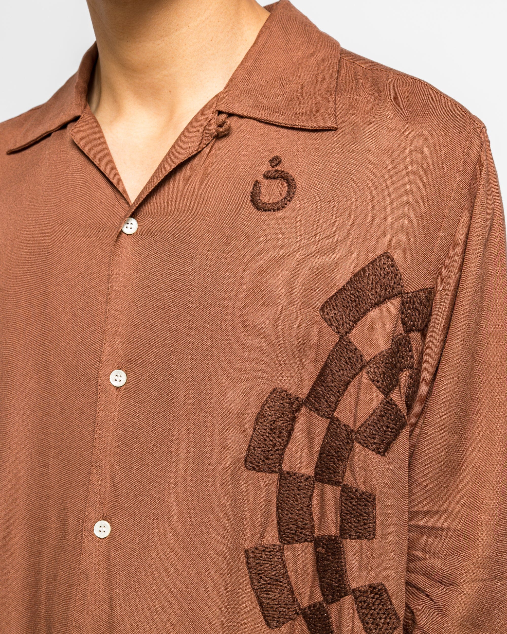 NOMARHYTHM TEXTILE Checker Embroidery Open Collar Shirt - Walnut