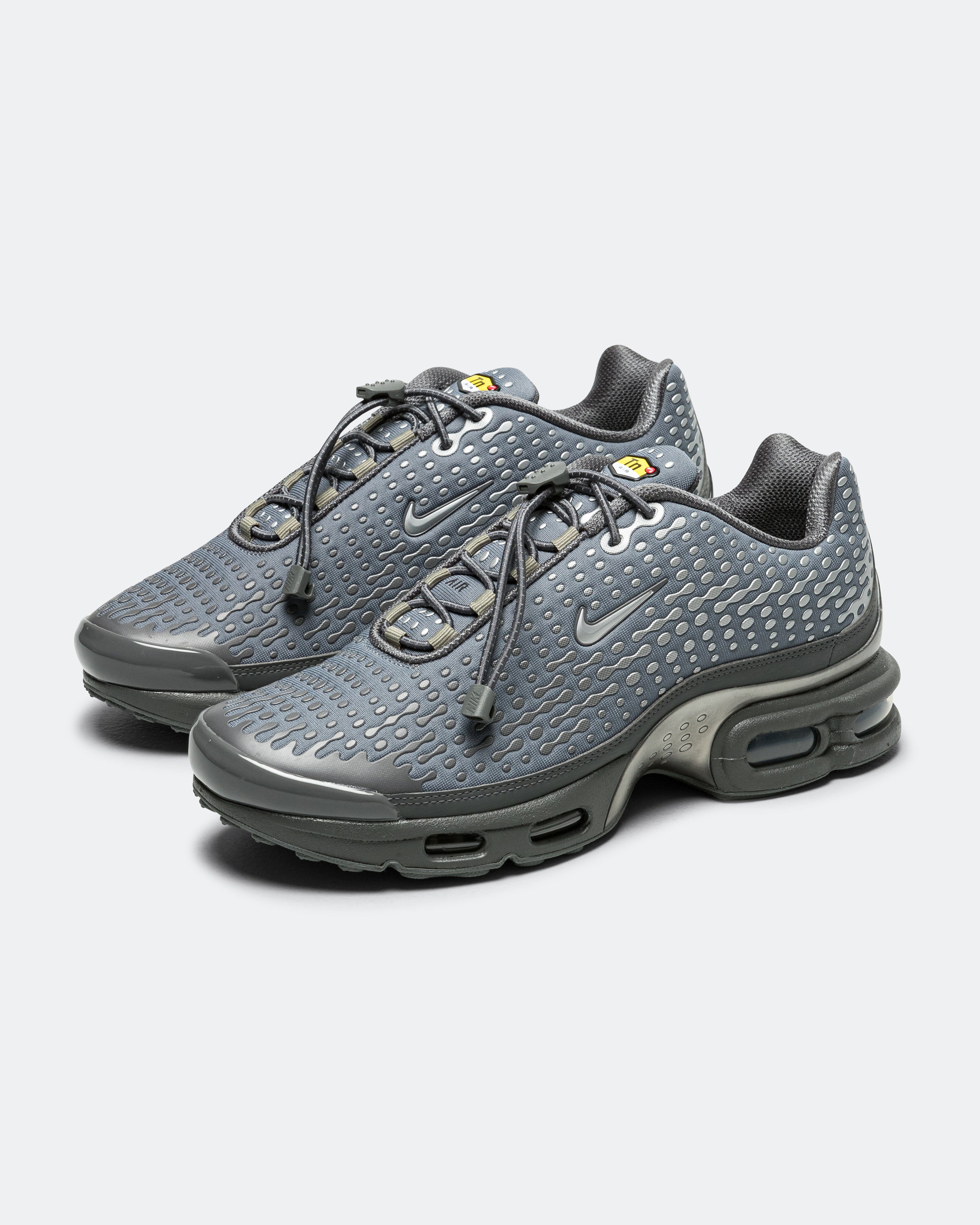 Nike Air Max Plus VII - Smokey Grey/Metallic Silver-Iron Grey