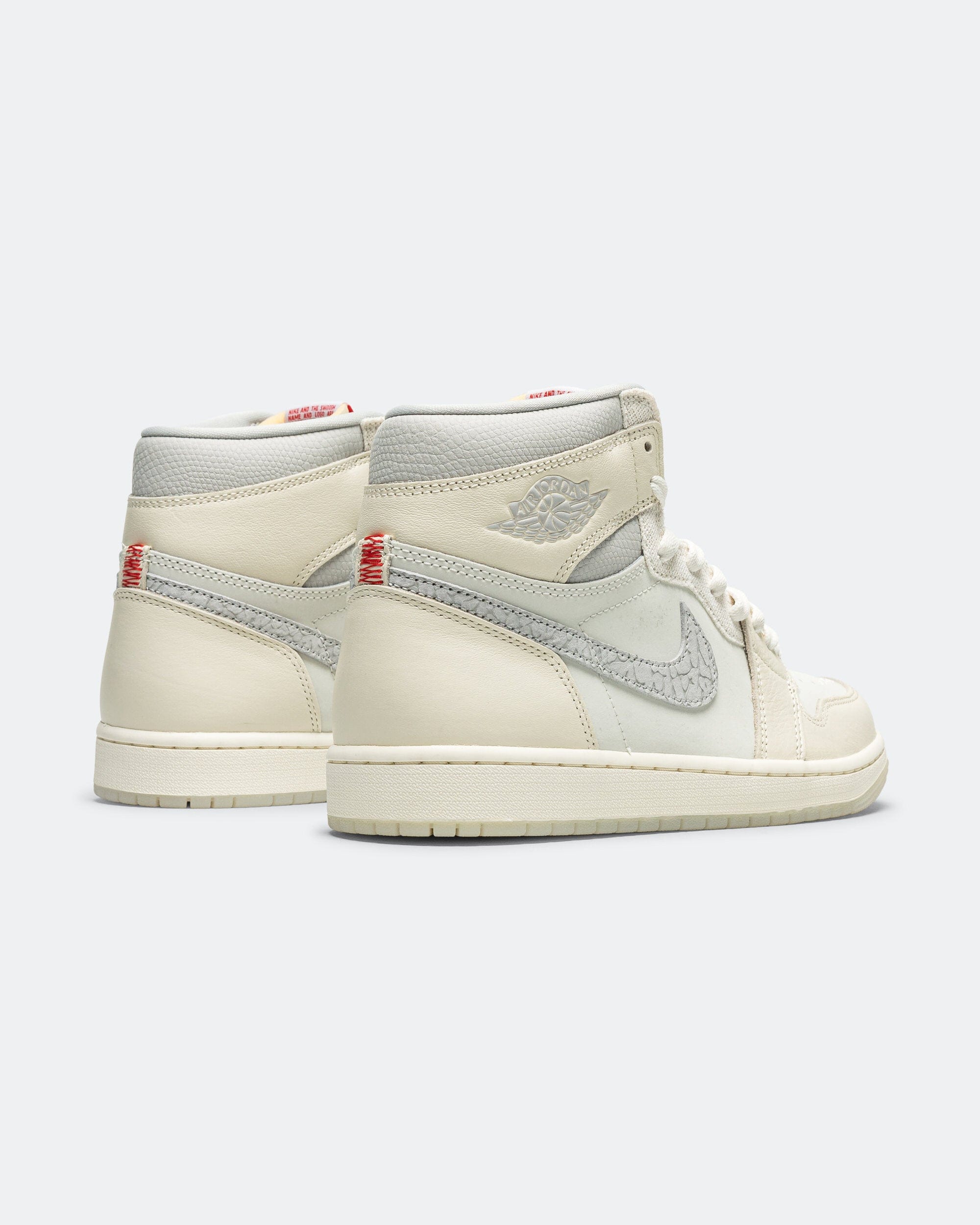 Air Jordan 1 Retro - Sail/University Red-Pale Ivory
