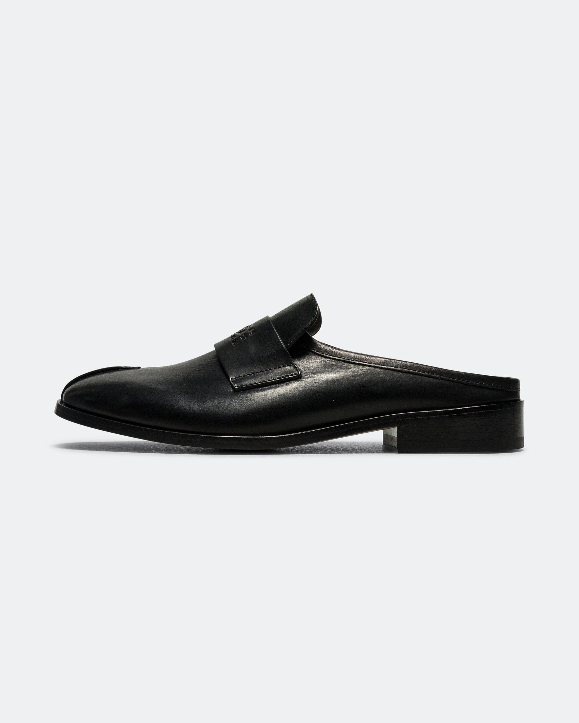 MM6 Shiny Leather Slipper - Black