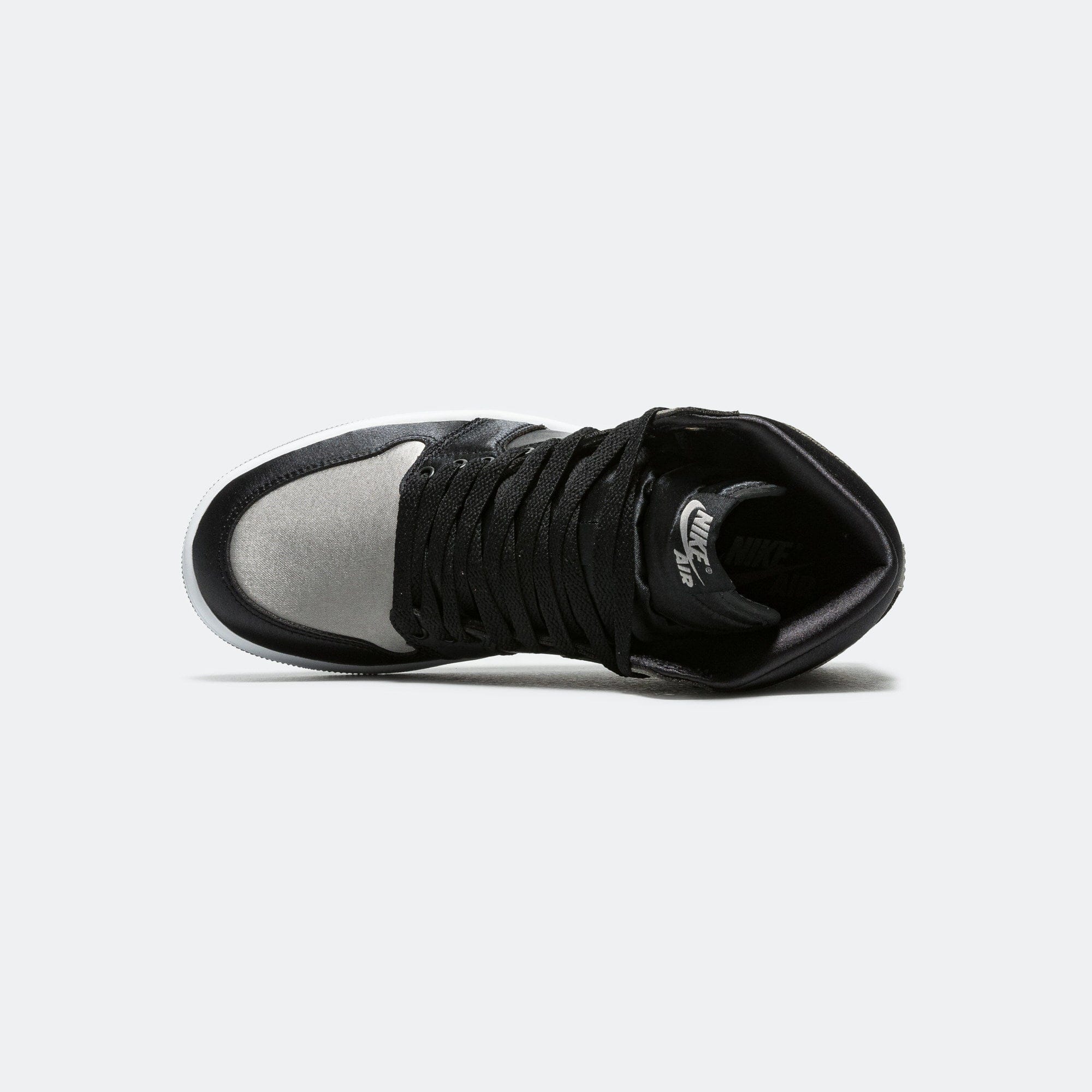 Air Jordan Womens Air Jordan 1 Retro - Black/Medium Grey-White