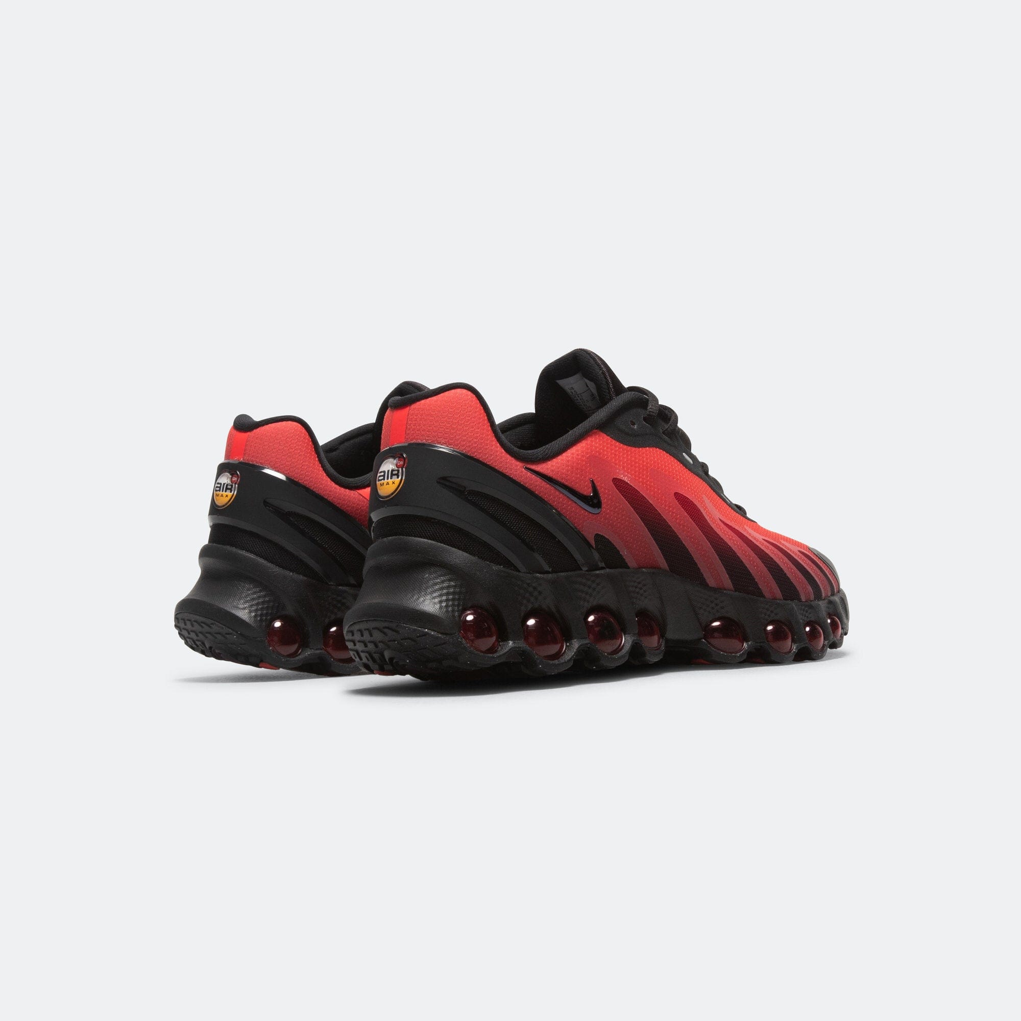 Nike Air Max DN8 - Black/Gym Red-Bright Crimson