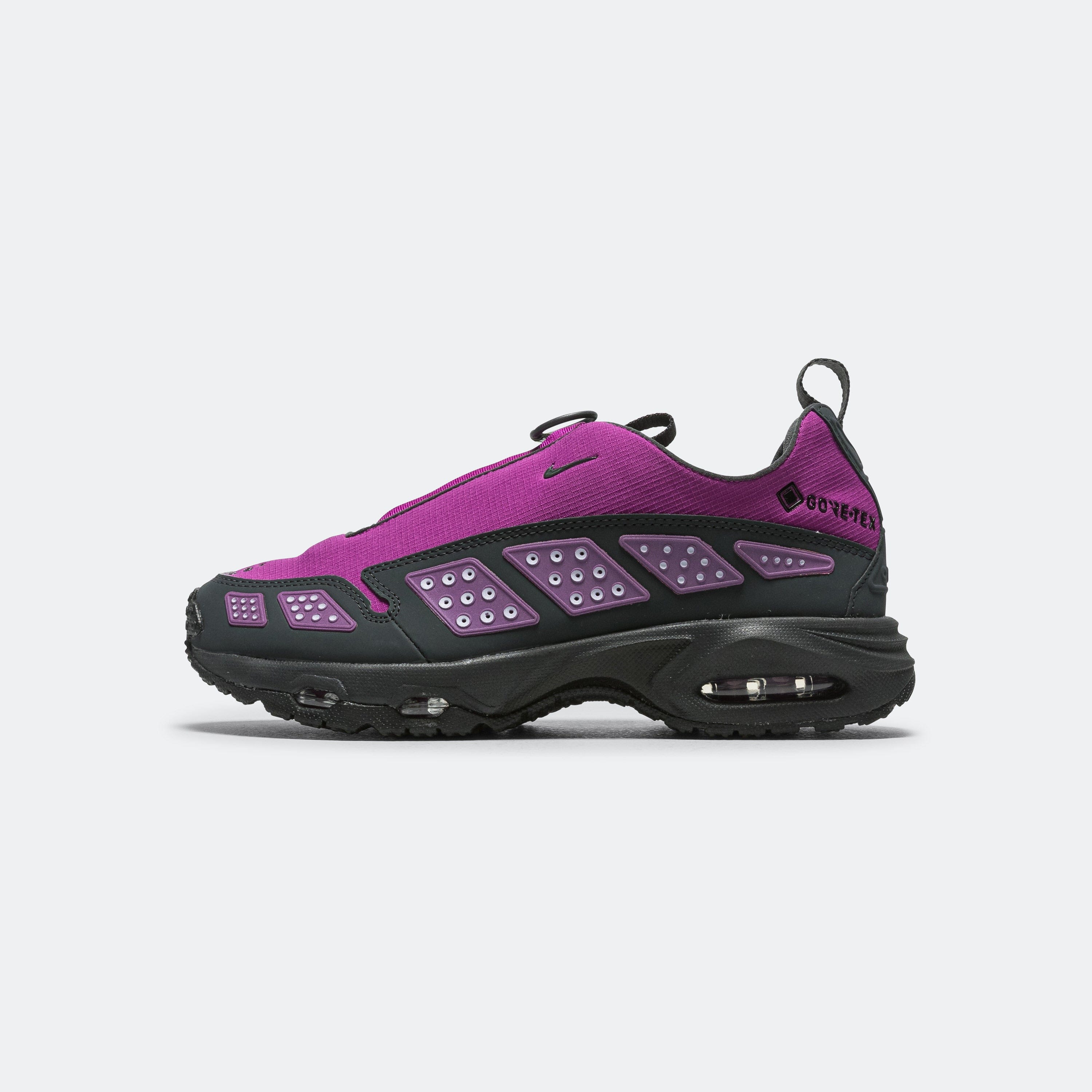 Nike Womens Air Max SNDR GTX - Bold Berry/Dk-Smoke Grey-Ghost