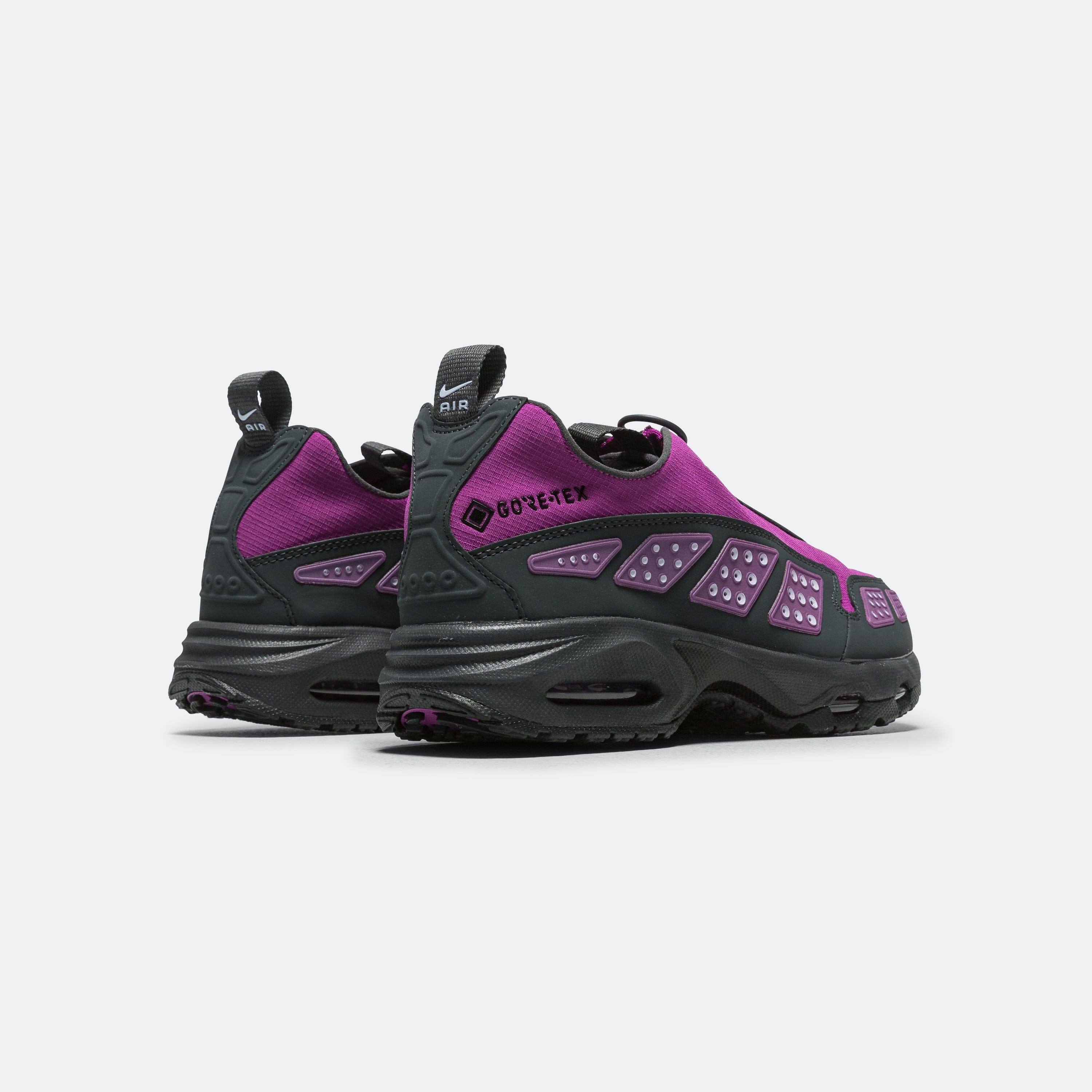 Nike Womens Air Max SNDR GTX - Bold Berry/Dk-Smoke Grey-Ghost
