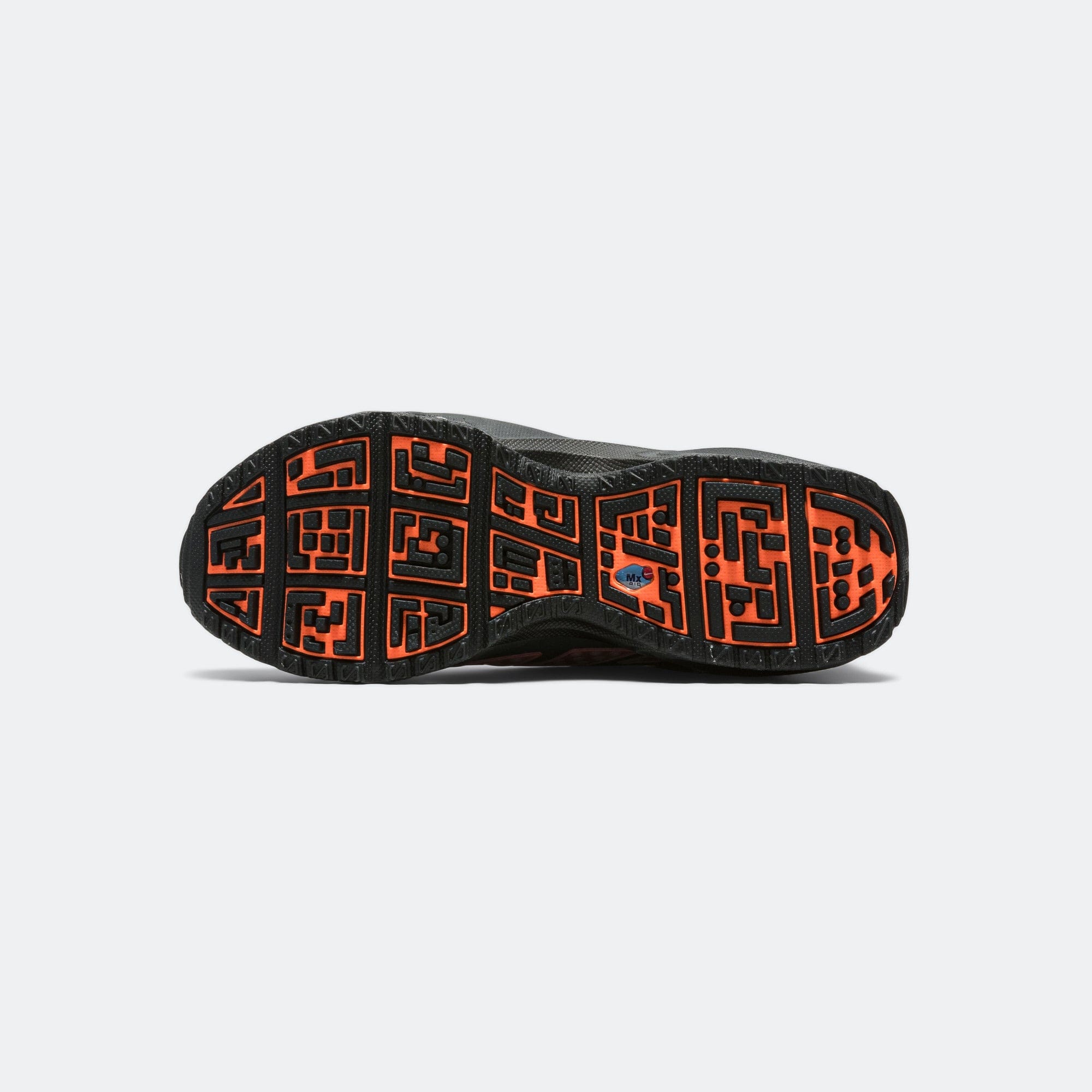 Nike Womens Air Max SNDR GORE-TEX - Hyper Crimson/Dk Smoke Grey-Fire Red