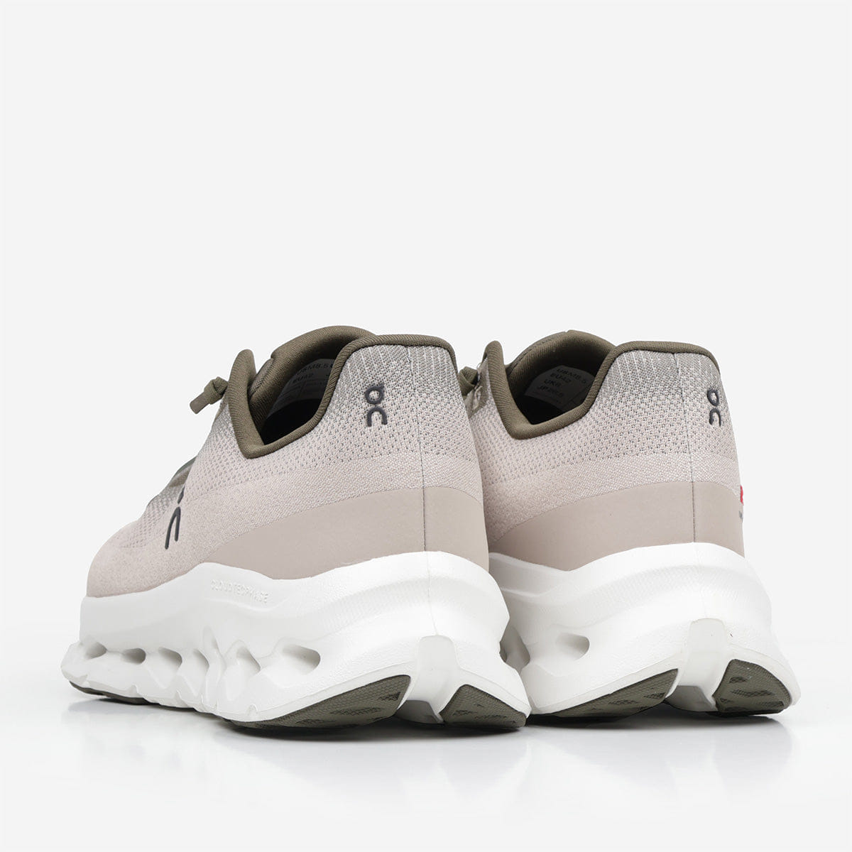 On Running ON Cloudtilt Shoes