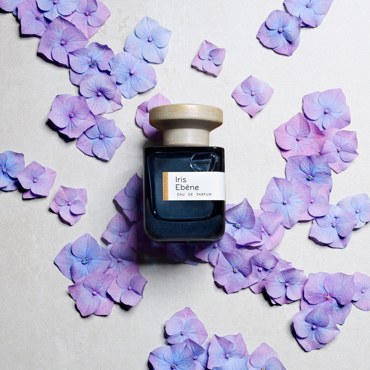 Atelier Materi Iris Ebene Eau de Parfum