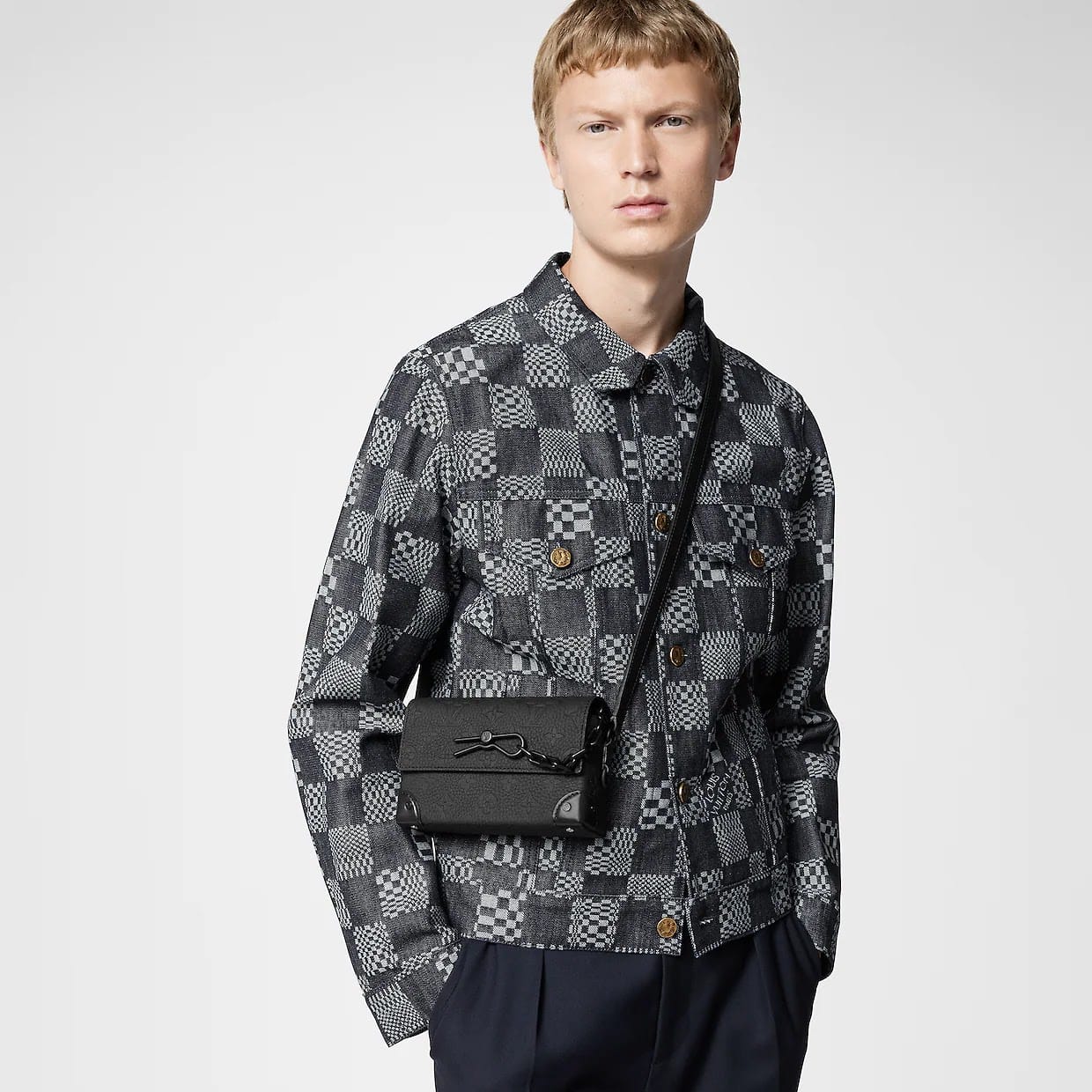 Louis Vuitton LV STEAMER WEARABLE WALLET M81746