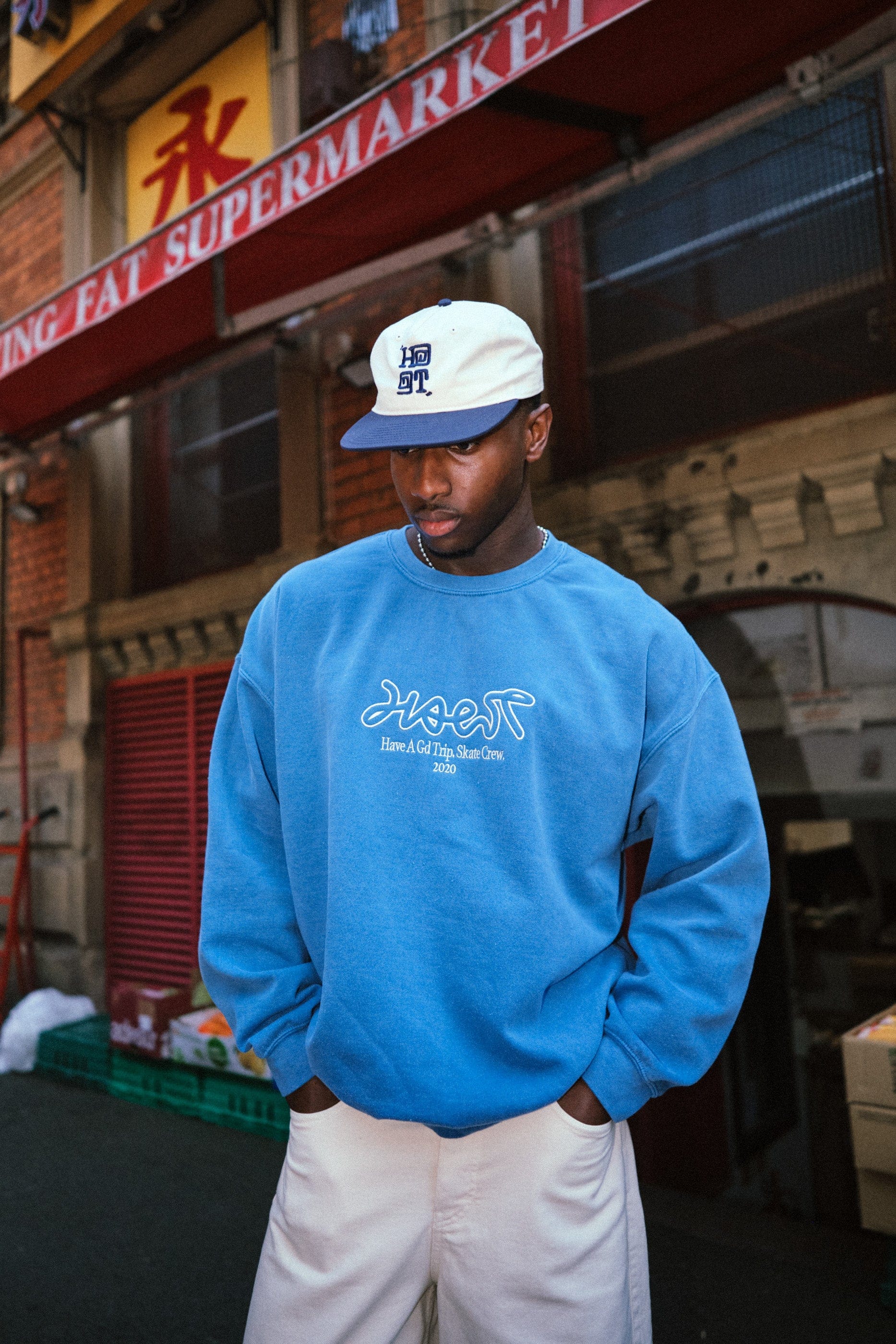 HAVE A GD TRIP 'Gd Crew' Vintage Washed Sweater - Blue