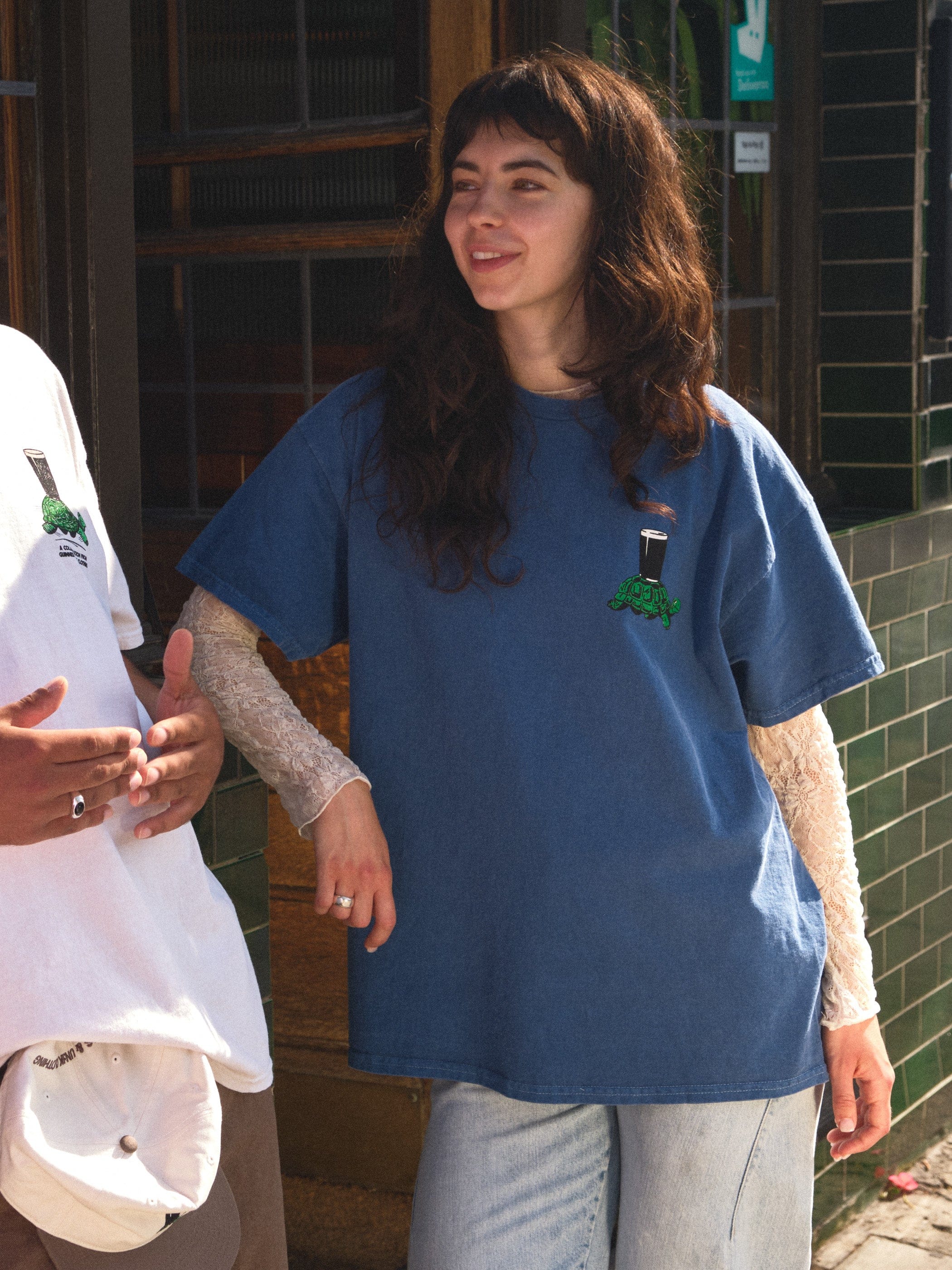 Guinness x UN:IK 'Retro Tortoise Poster' Vintage Washed Tee - Navy
