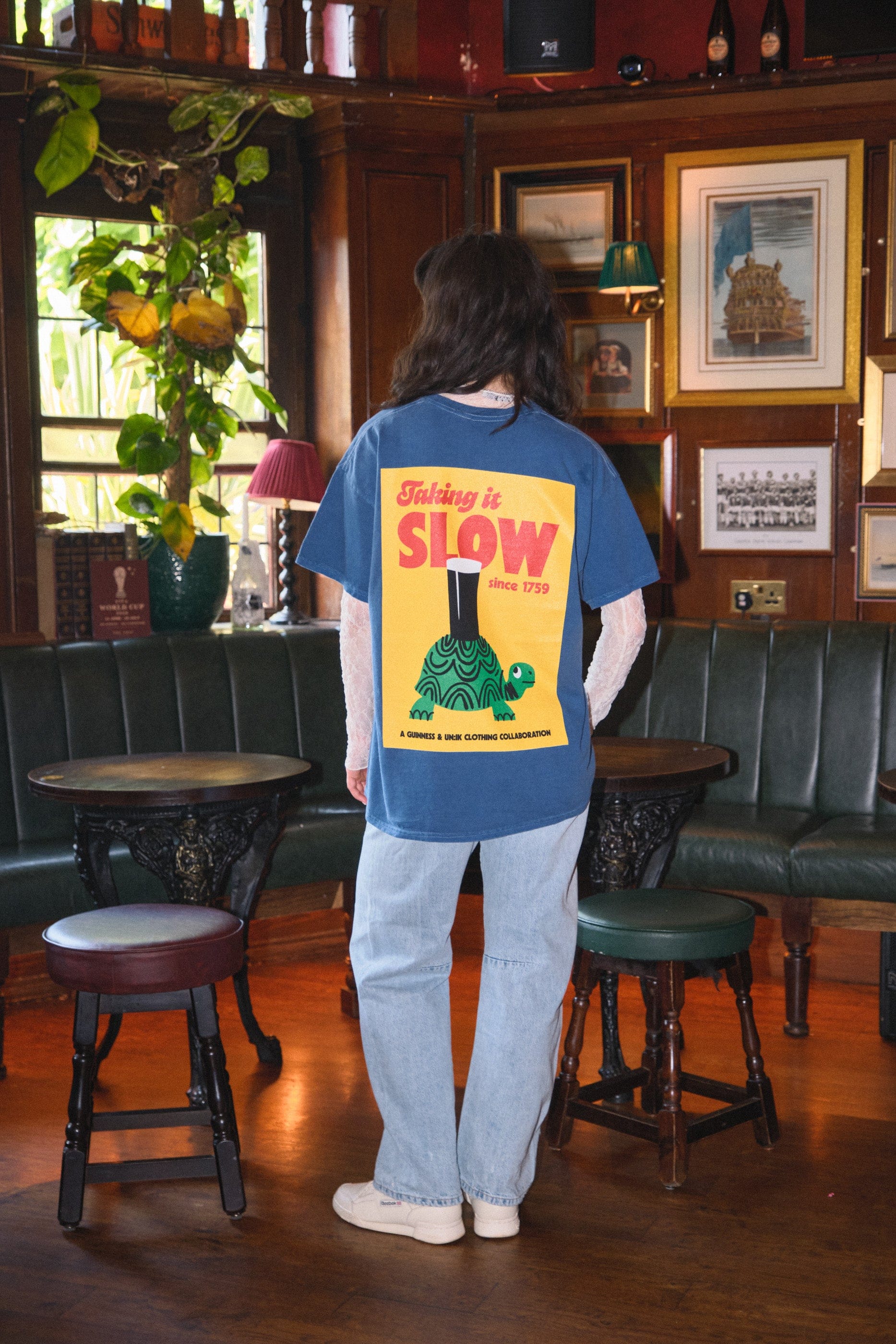 Guinness x UN:IK 'Retro Tortoise Poster' Vintage Washed Tee - Navy