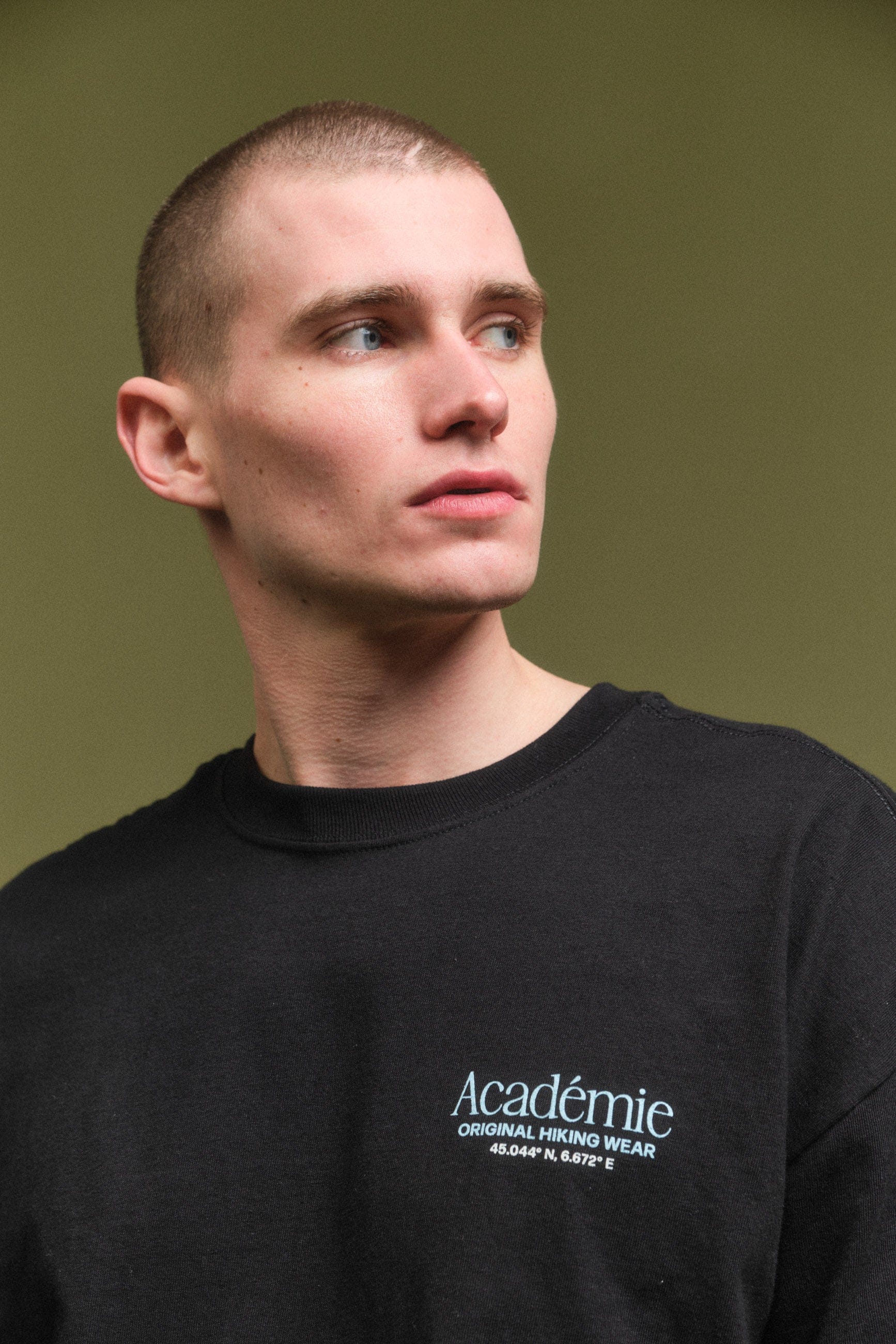 Vice 84 'Les Montagnes' Tee - Black