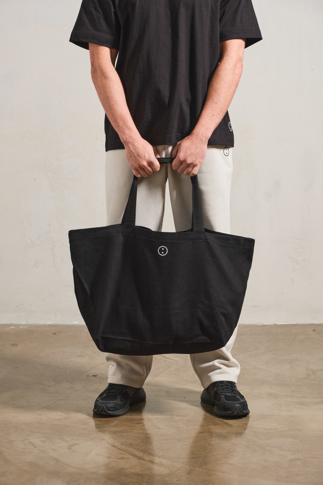 UN:IK Essentials Essentials Oversized Tote Bag - Black