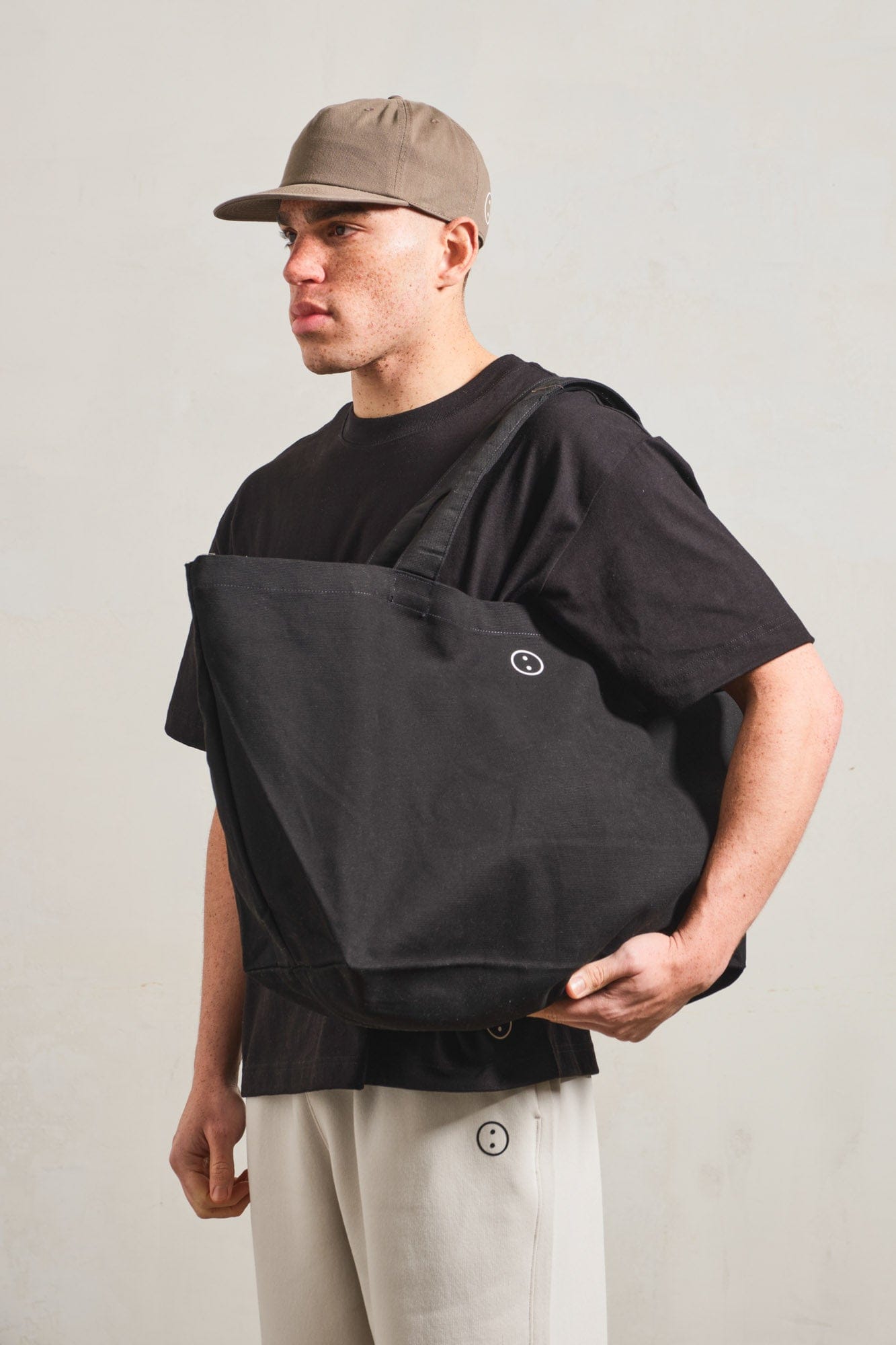 UN:IK Essentials Essentials Oversized Tote Bag - Black