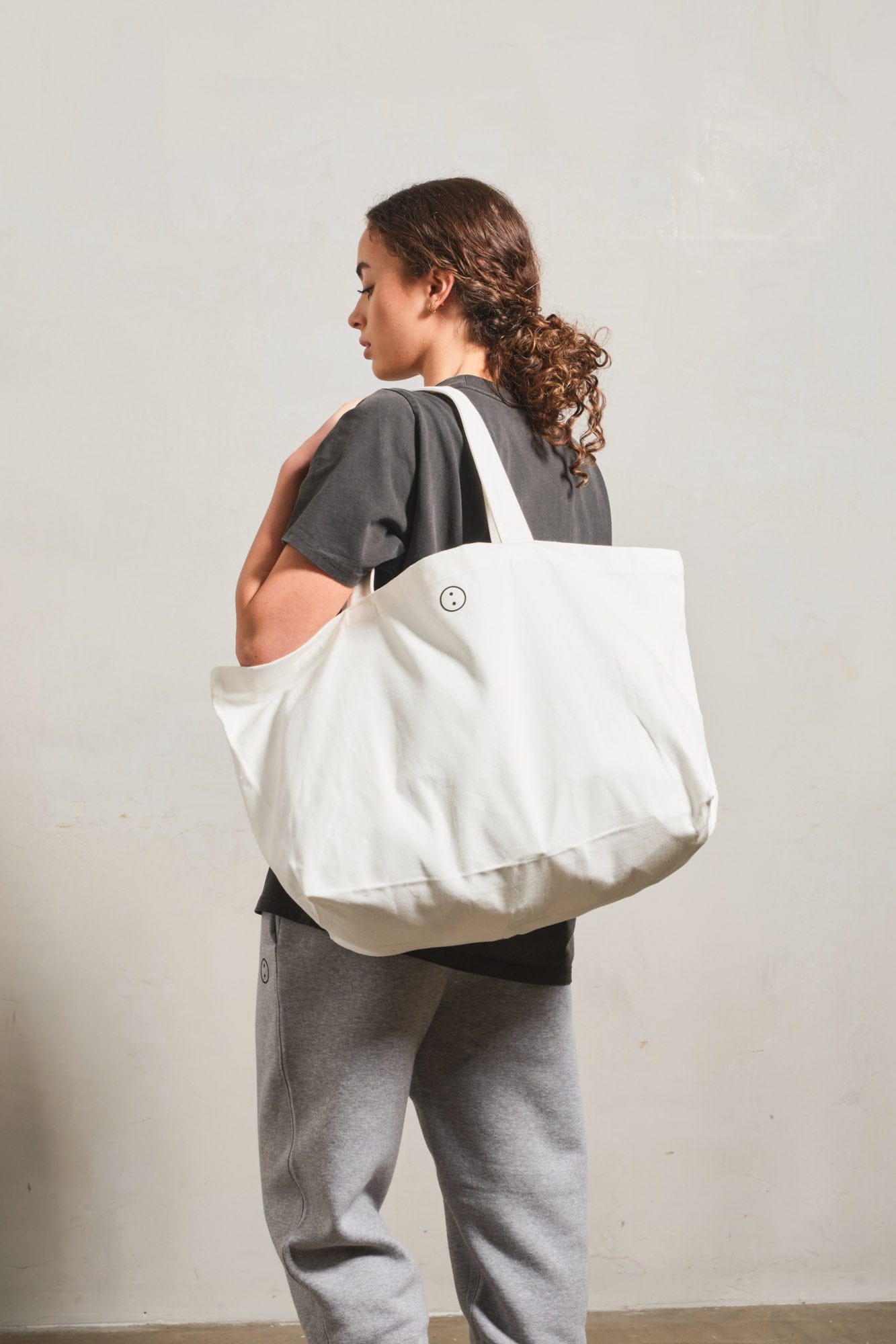 UN:IK Essentials Essentials Oversized Tote Bag - Cream