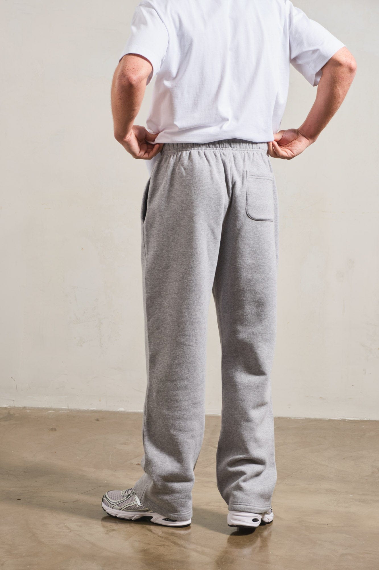 UN:IK Essentials Essentials Cuffless Joggers - Grey
