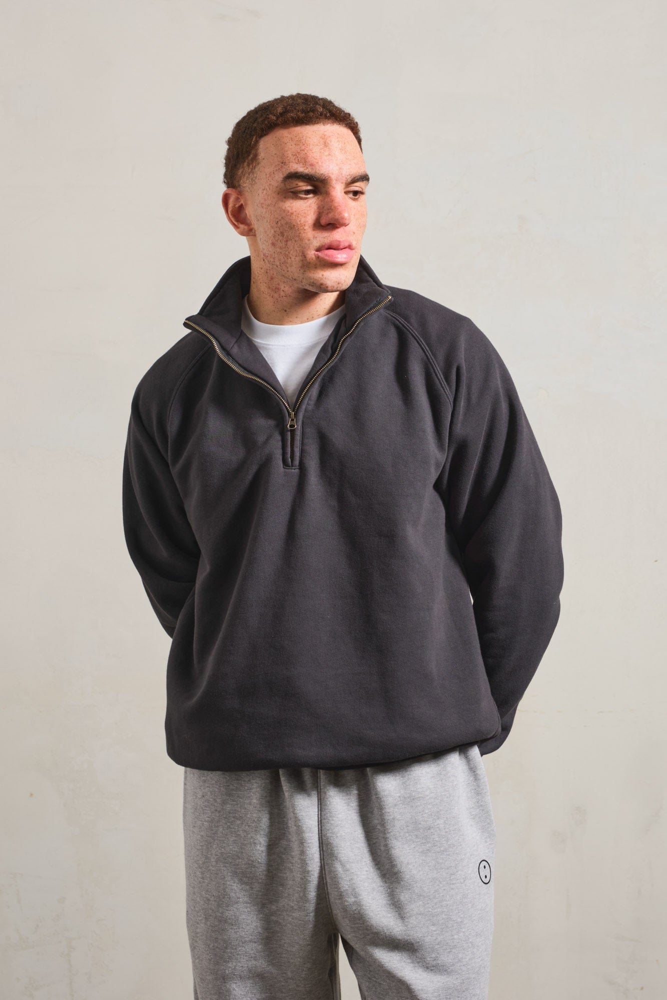 UN:IK Essentials Essentials Vintage Washed 1/4 Zip Sweatshirt - Black
