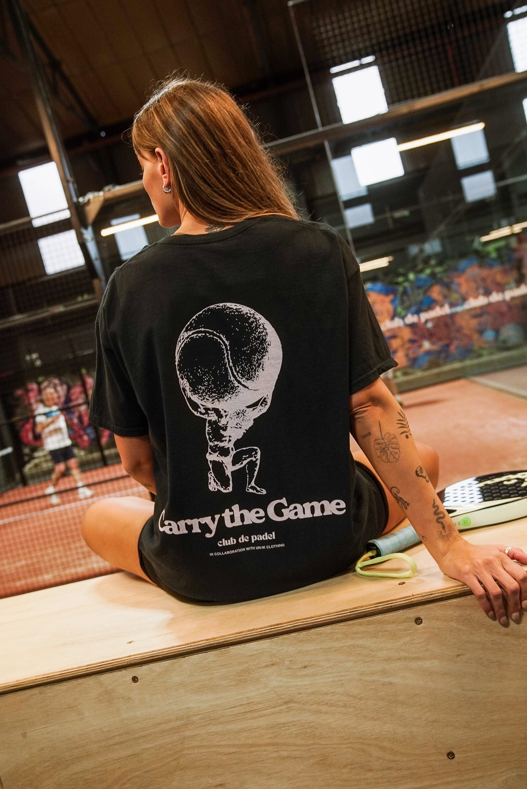 Club de Padel 'Carry the Game' Vintage Washed Tee - Black
