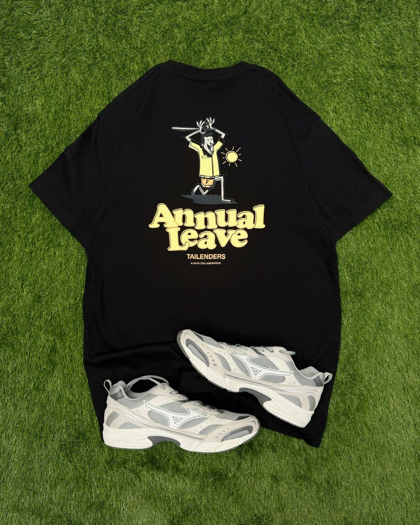 Tailenders 'Annual Leave' Tee - Black