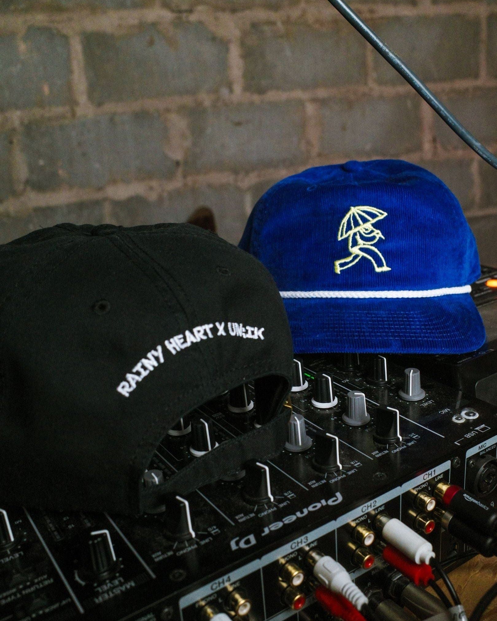 Rainy Heart x UN:IK Embroidered Cap - Black