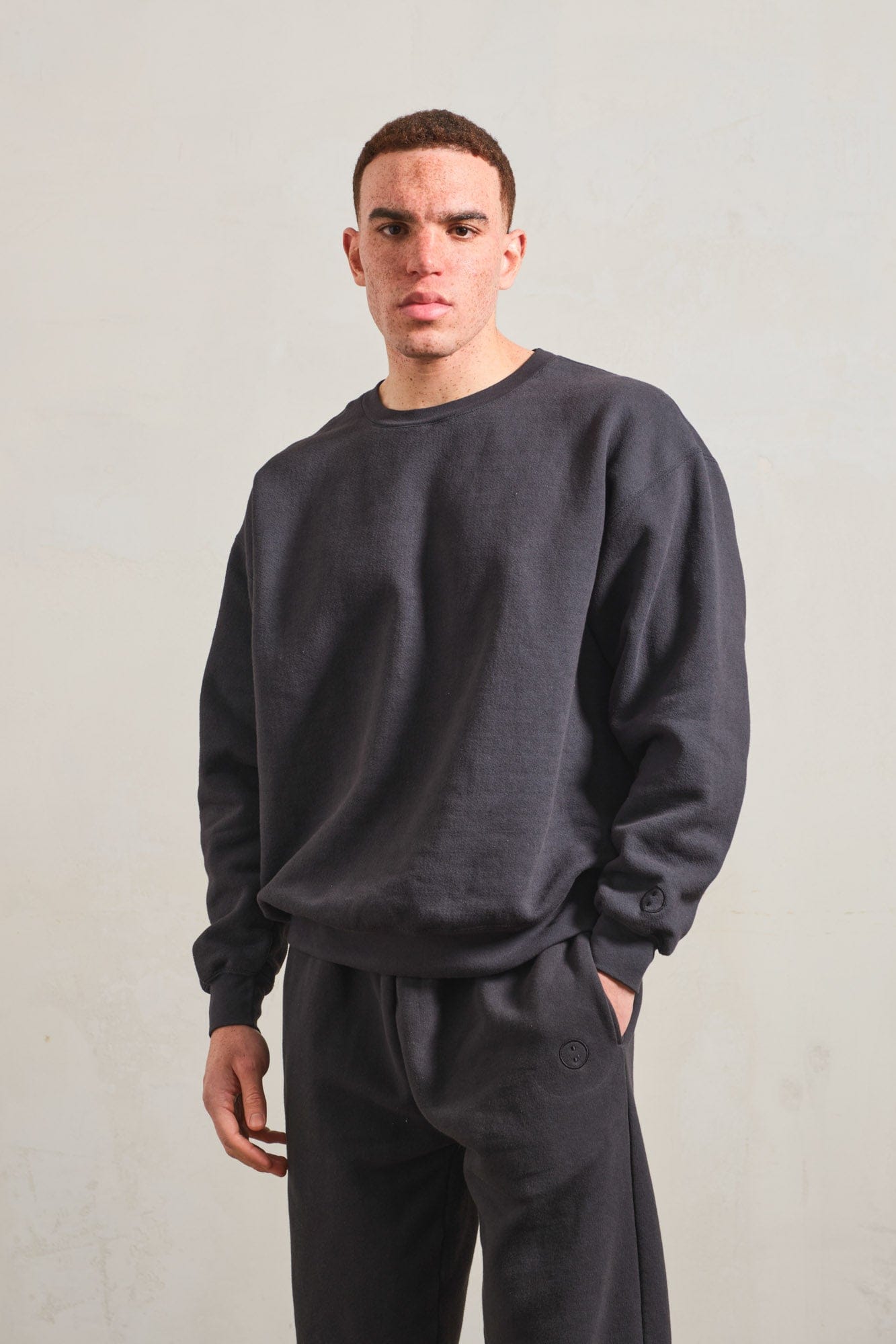 UN:IK Essentials Essentials Vintage Washed Sweater - Black