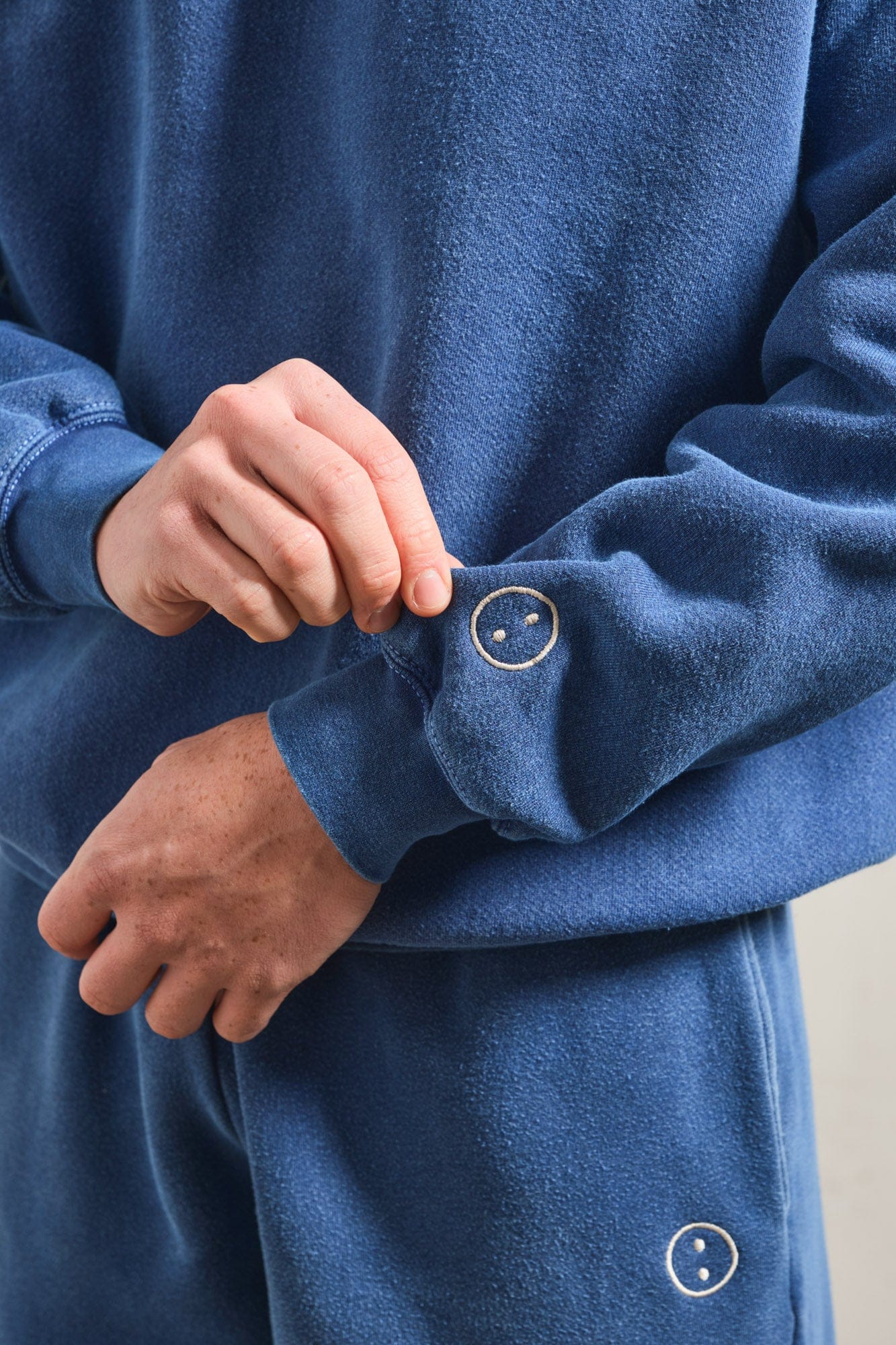 UN:IK Essentials Essentials Vintage Washed Sweater - Navy