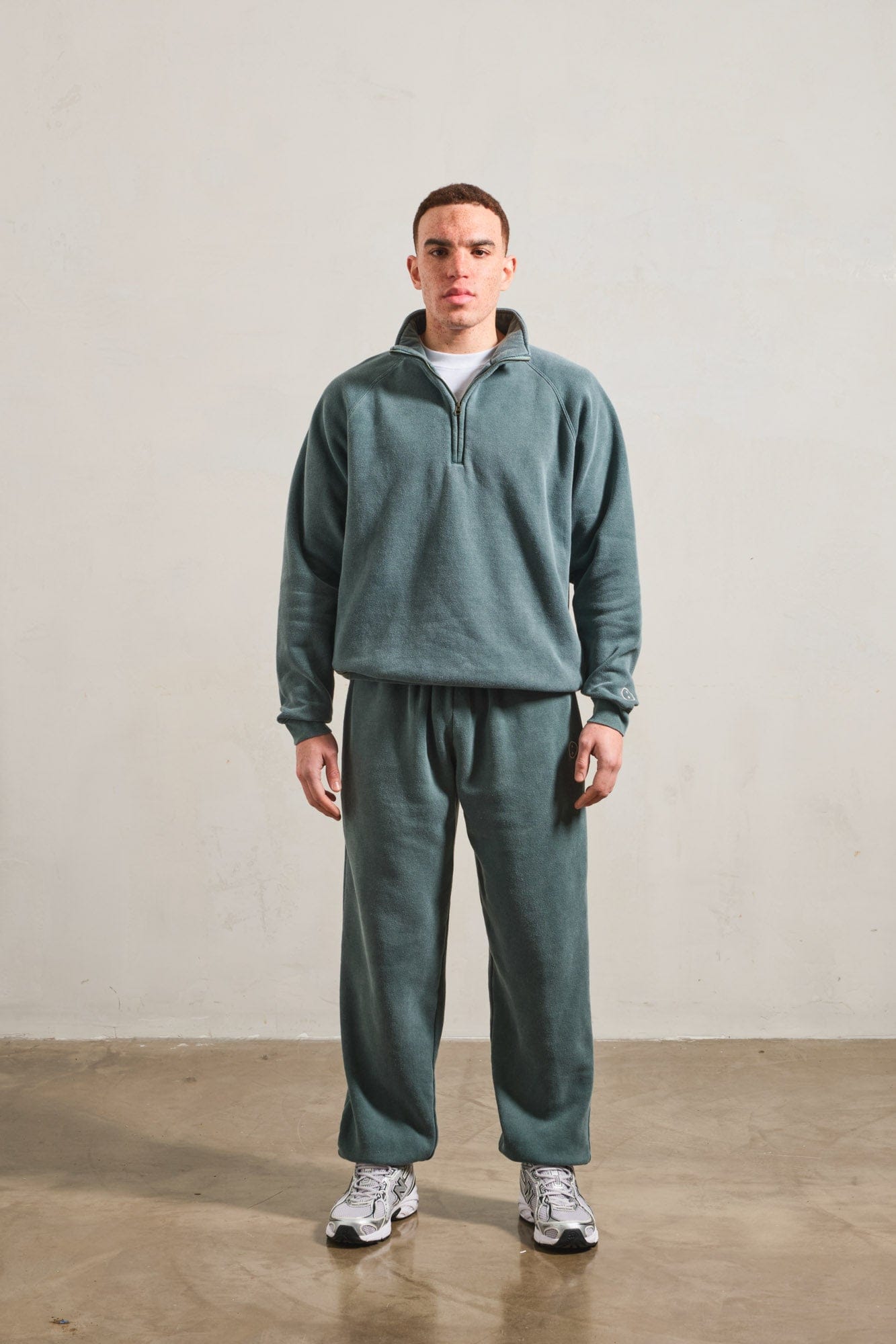UN:IK Essentials Essentials Vintage Washed 1/4 Zip Sweatshirt & Jogger Set - Forest