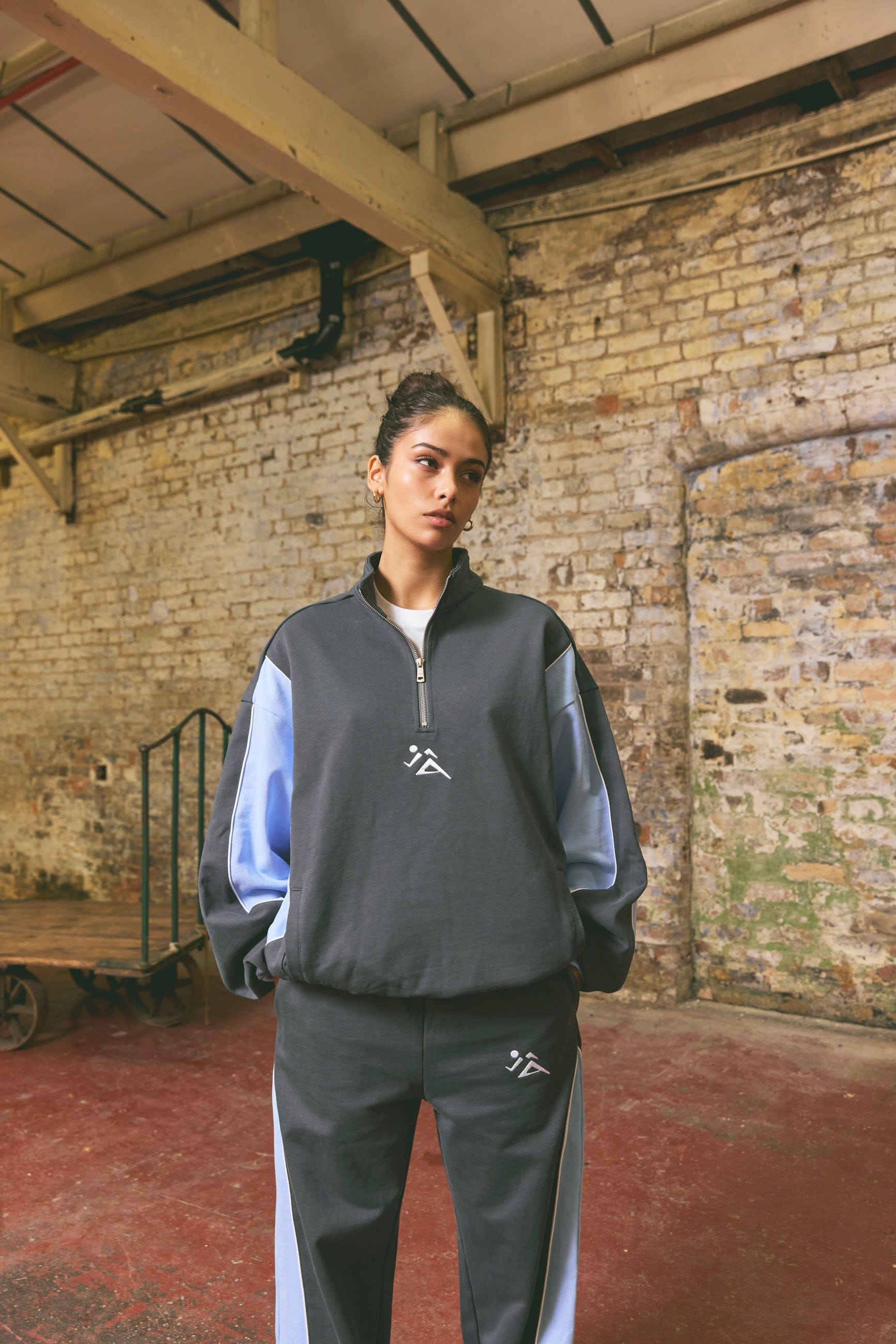 Vice 84 'Game Day' Heavyweight 1/4 Zip & Joggers Set - Navy