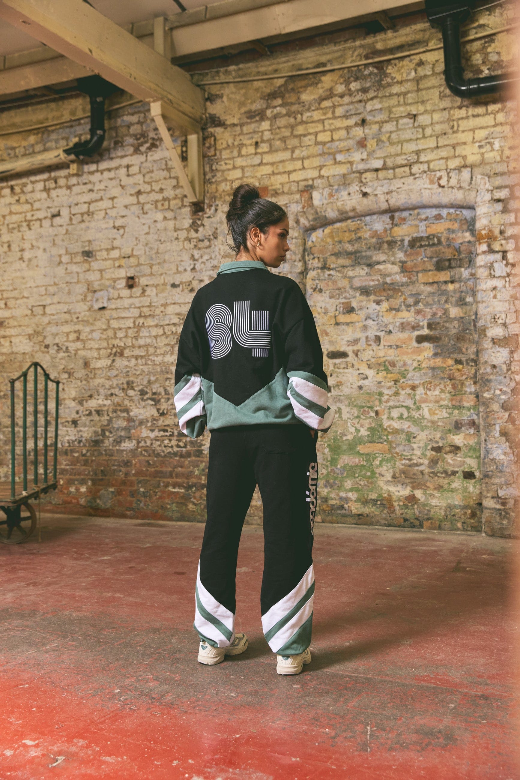 Vice 84 'Home Stretch' Heavyweight 1/4 Zip & Joggers Set - Black