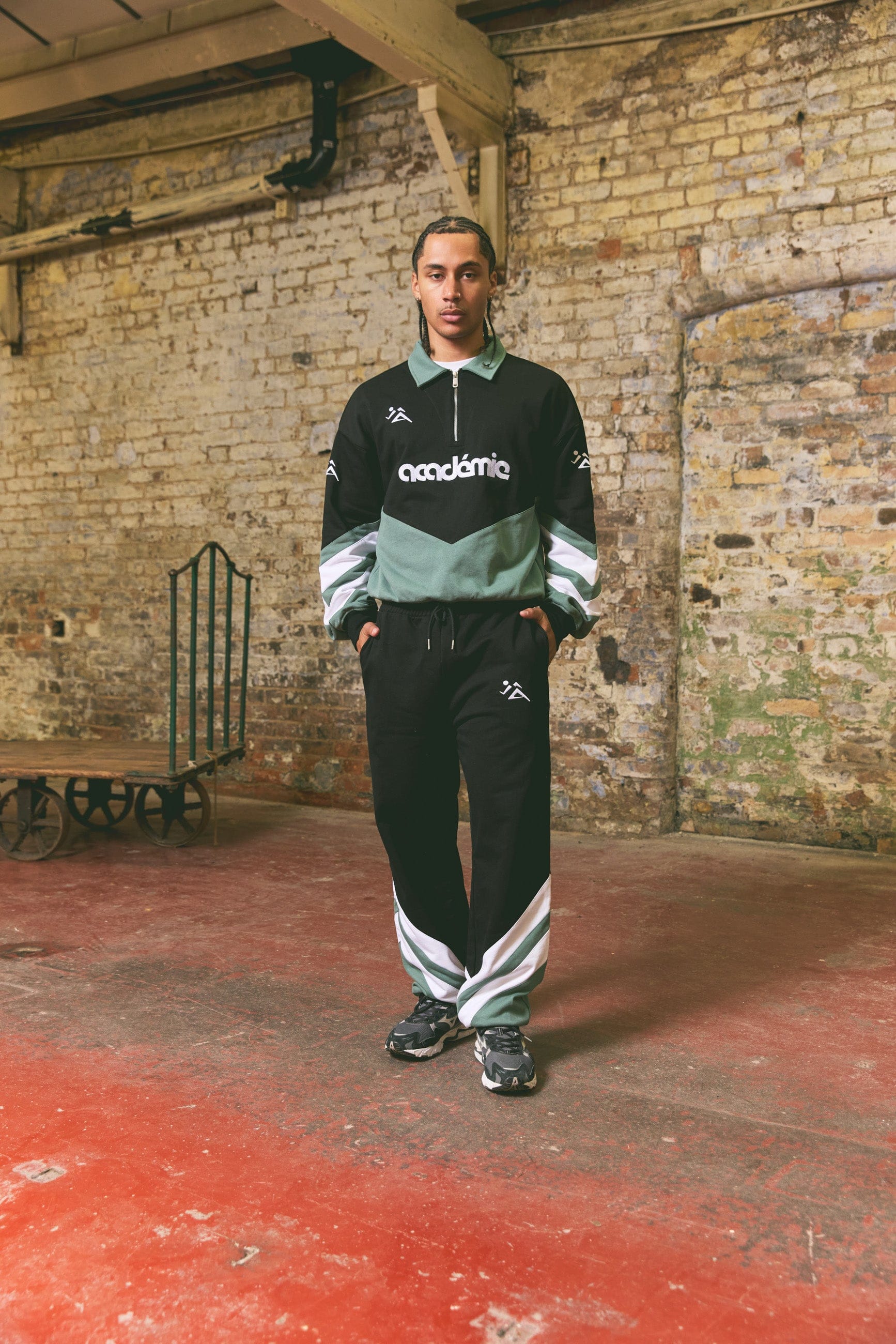 Vice 84 'Home Stretch' Heavyweight 1/4 Zip & Joggers Set - Black