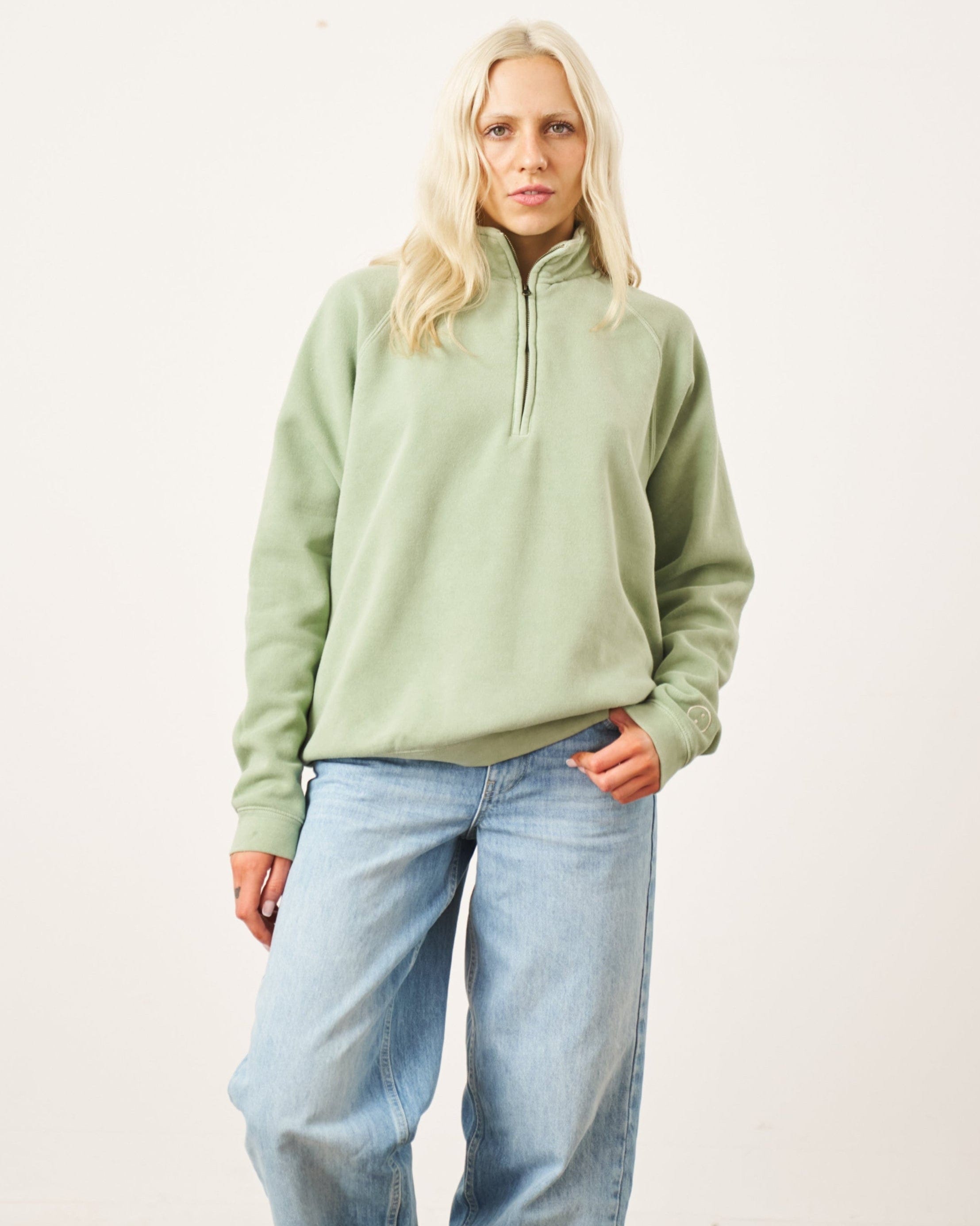 UN:IK Essentials Essentials Vintage Washed 1/4 Zip Sweatshirt - Sage Green